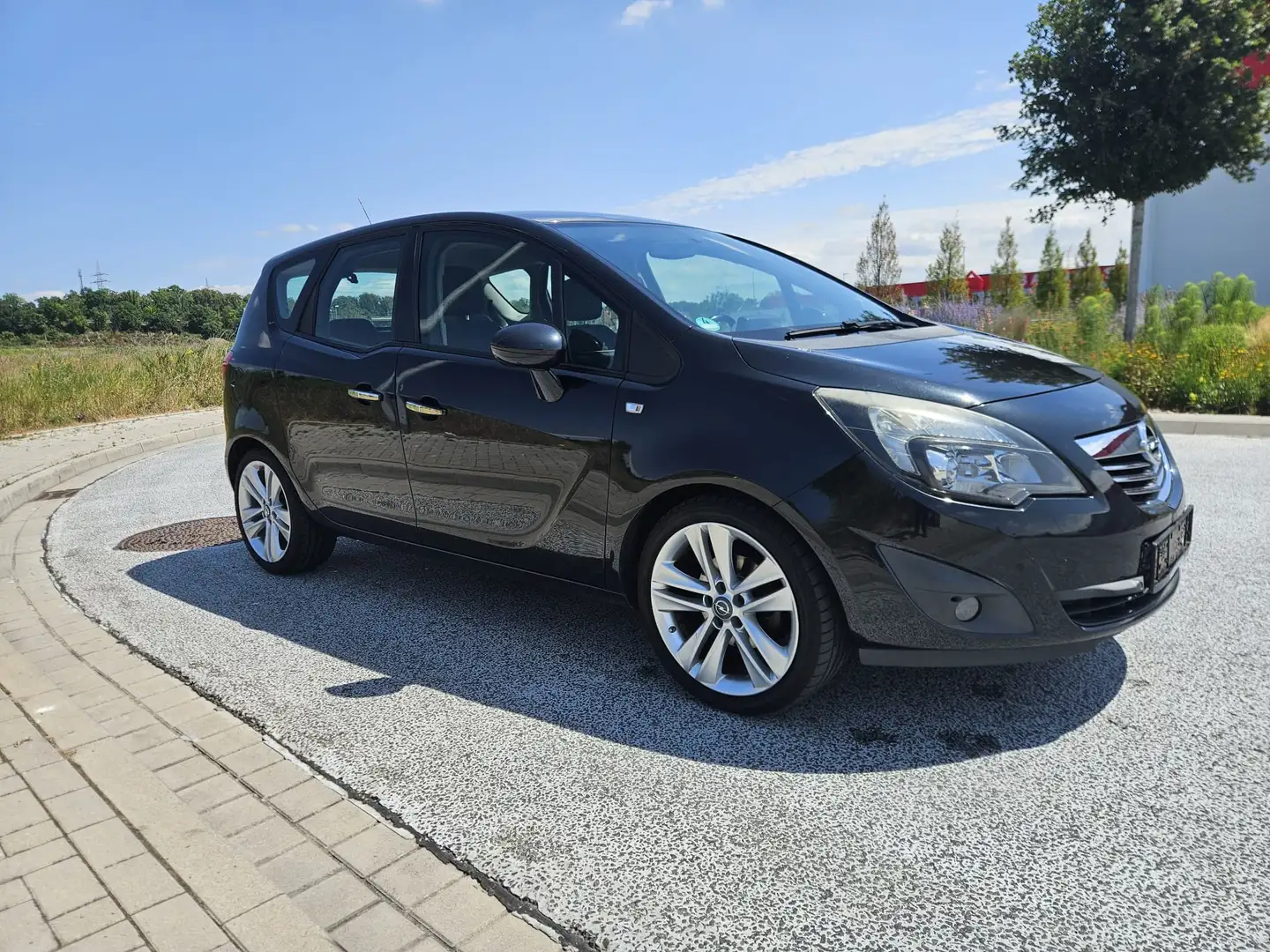 Opel Meriva Innovation 1.Hand* Klima* 18-Zoll Felgen* Noir - 1
