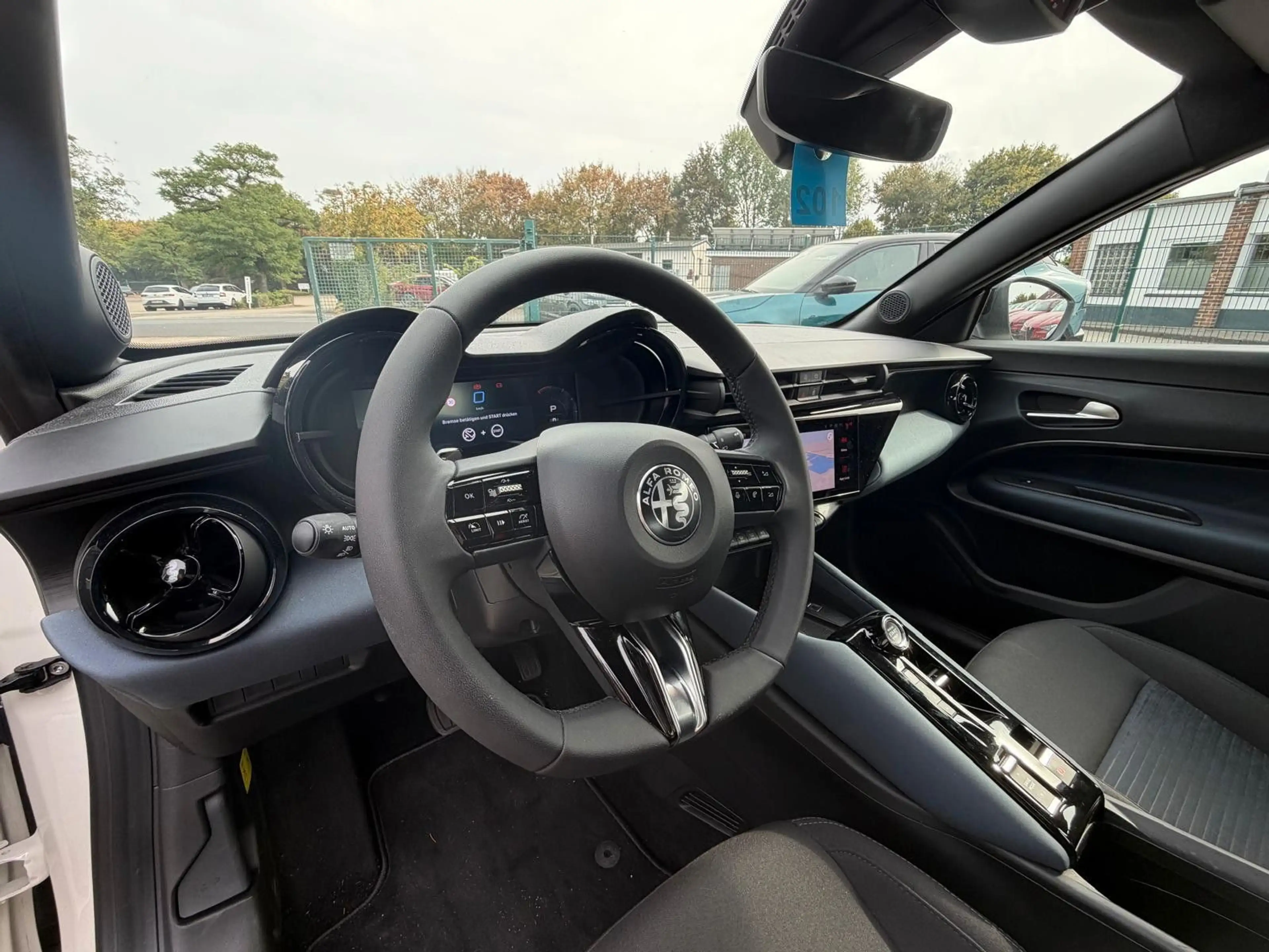 Alfa Romeo Junior Ibrida 1.2 #TechnologiePaket — photo 9