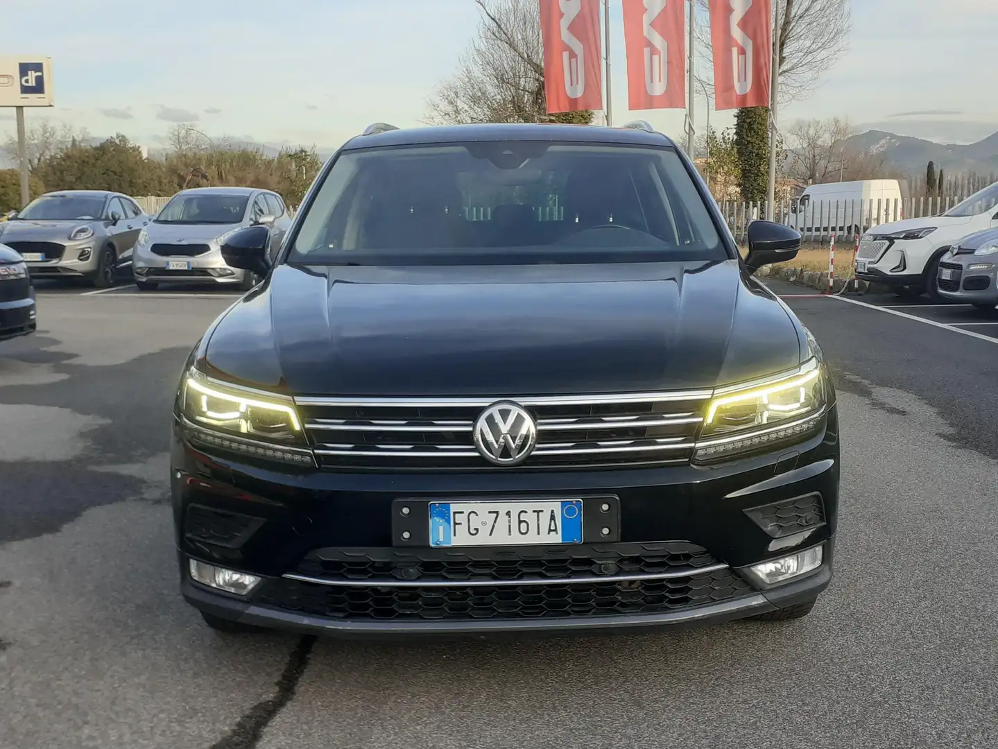 Volkswagen Tiguan Tiguan II 2016 2.0 tdi Executive 150cv dsg Schwarz - 1