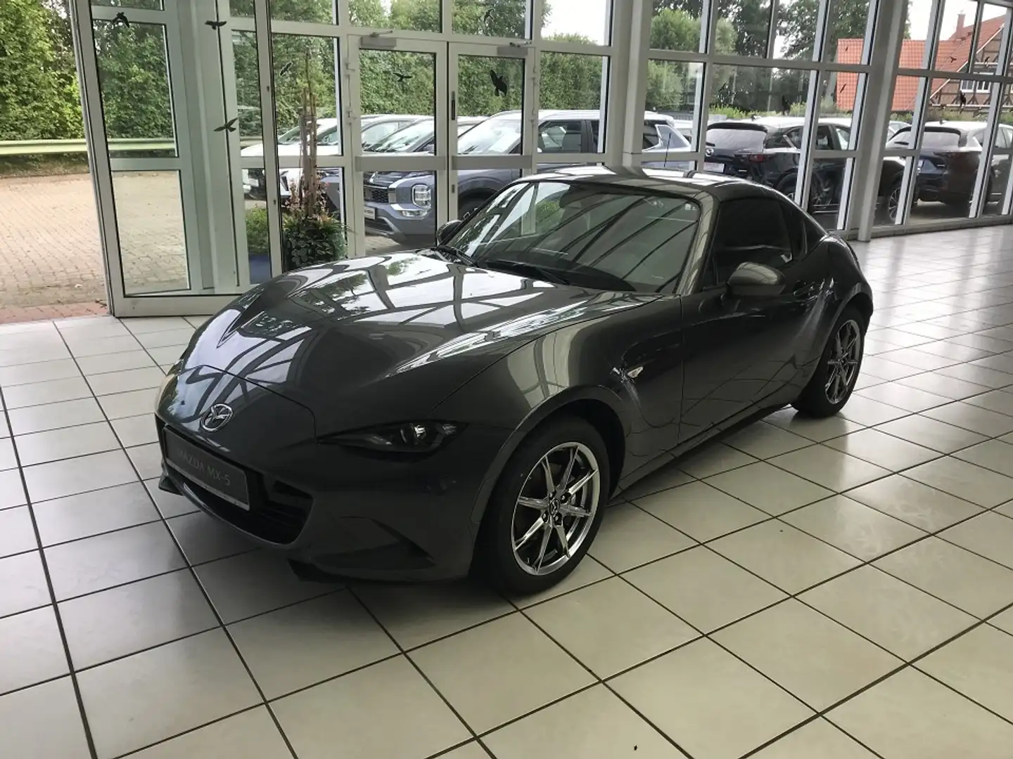 Mazda MX-5 2RHT 1.5L SKYACTIV-G 132 6MT RWD Exclusive-line Серый - 1