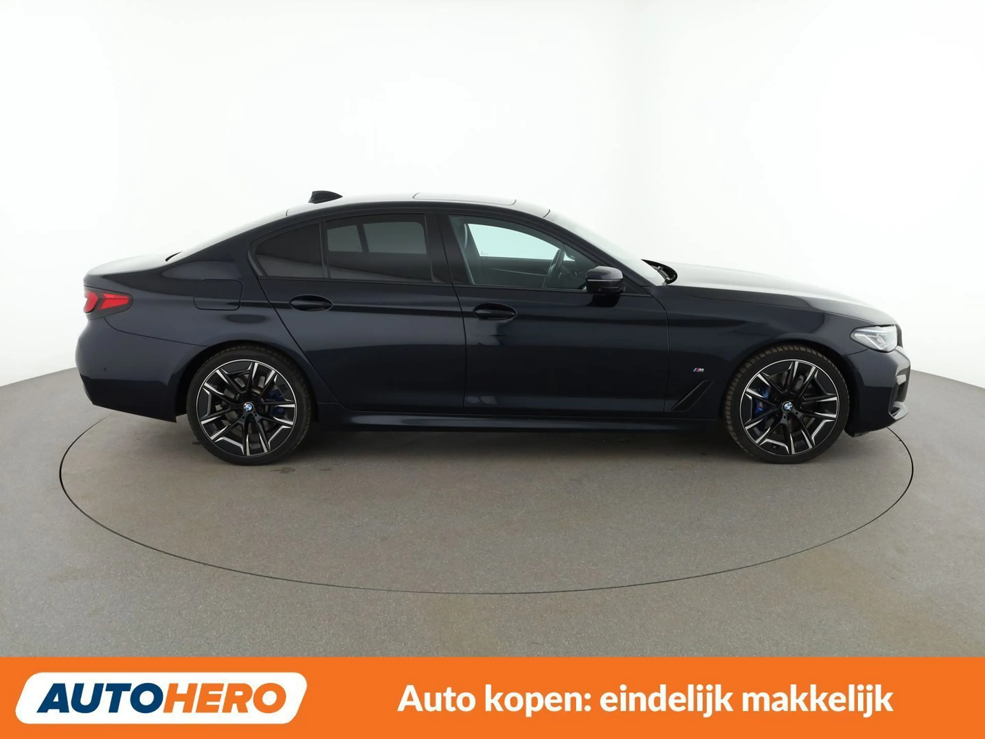 BMW 545 545e xDrive M Sport — photo 7