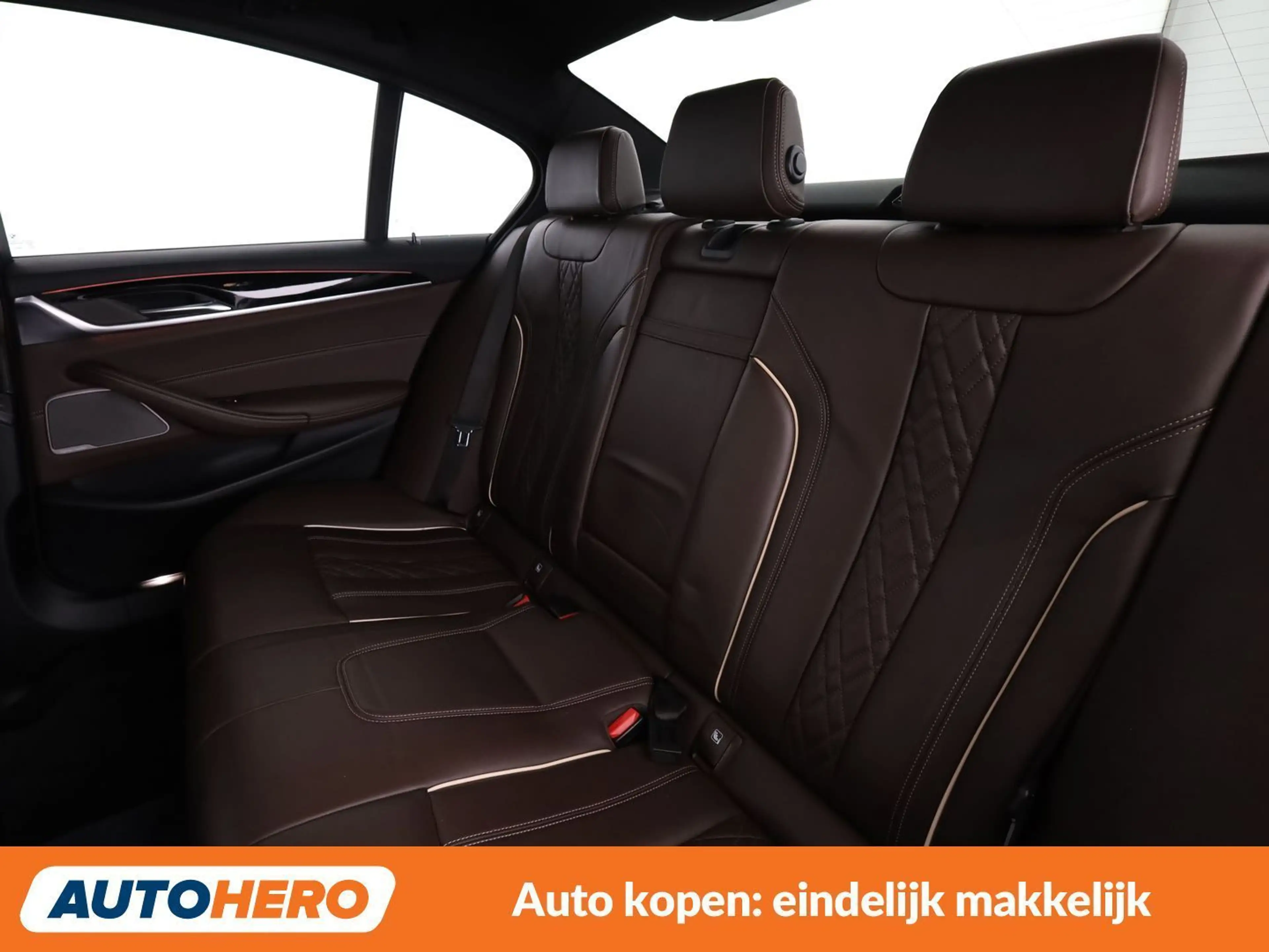 BMW 545 545e xDrive M Sport — photo 14