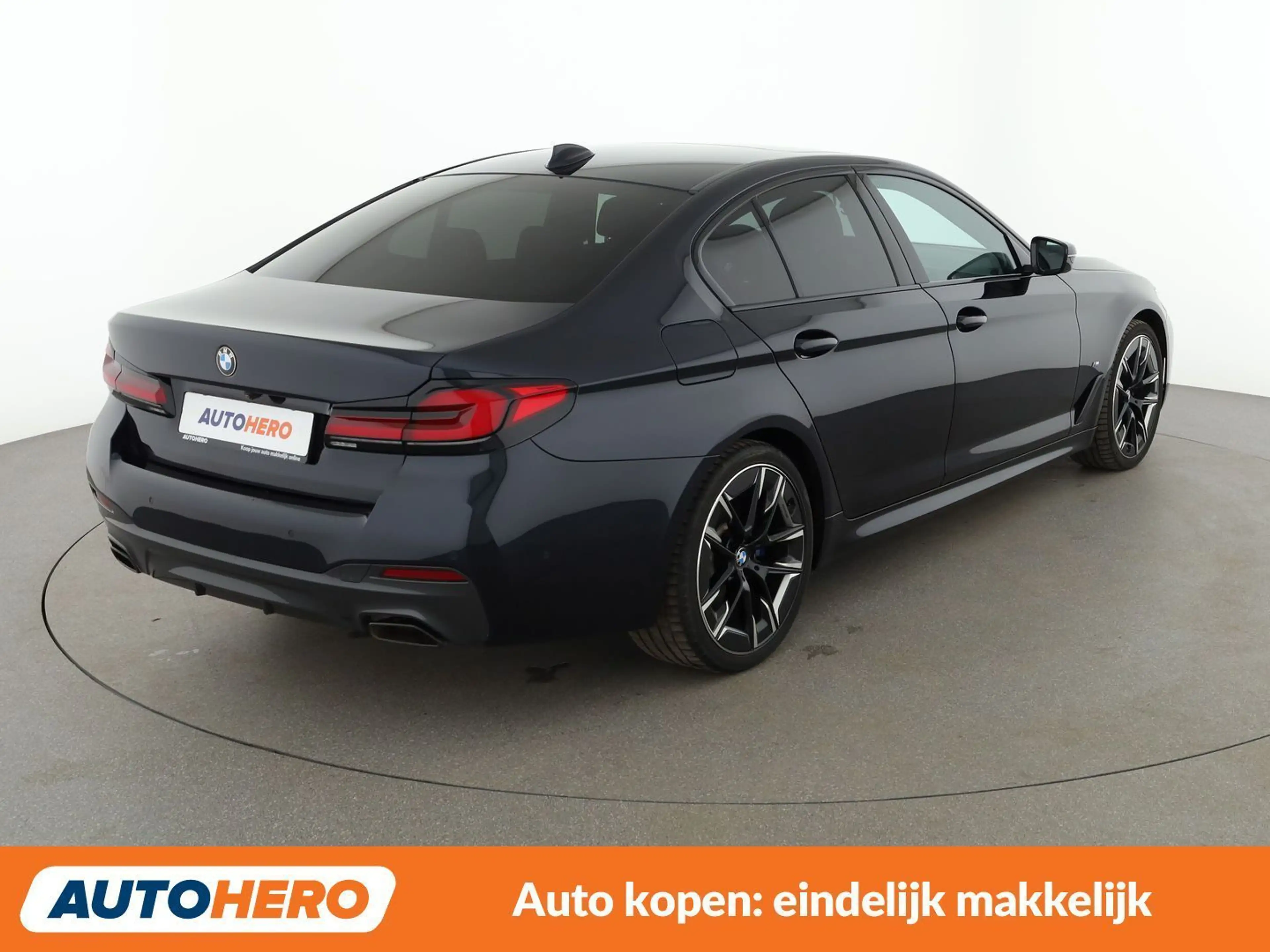BMW 545 545e xDrive M Sport — photo 6