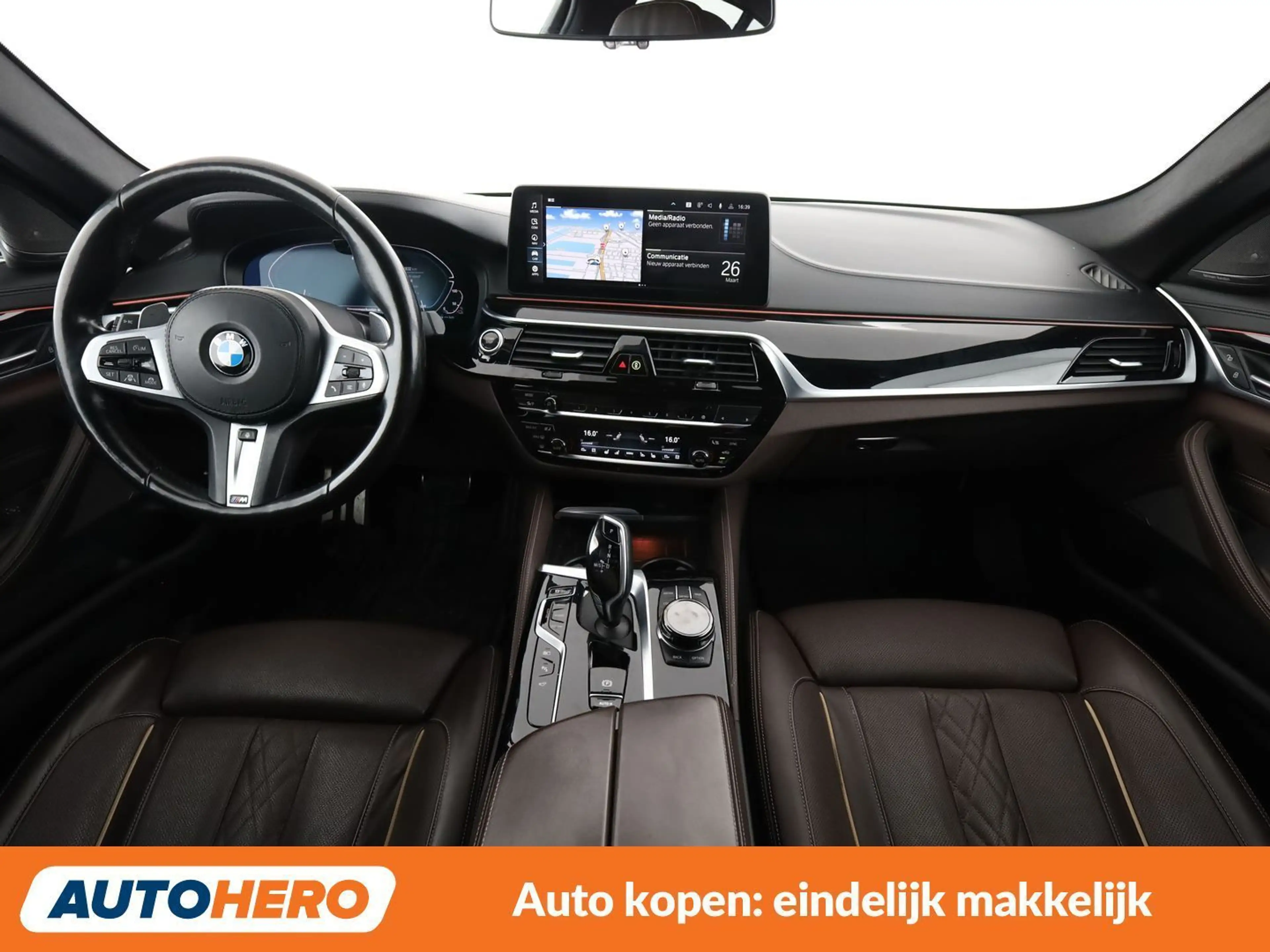 BMW 545 545e xDrive M Sport — photo 12