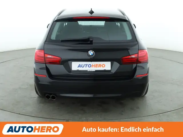 BMW 5 Series view 5