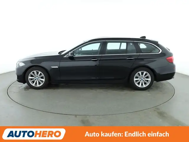 BMW 5 Series view 3