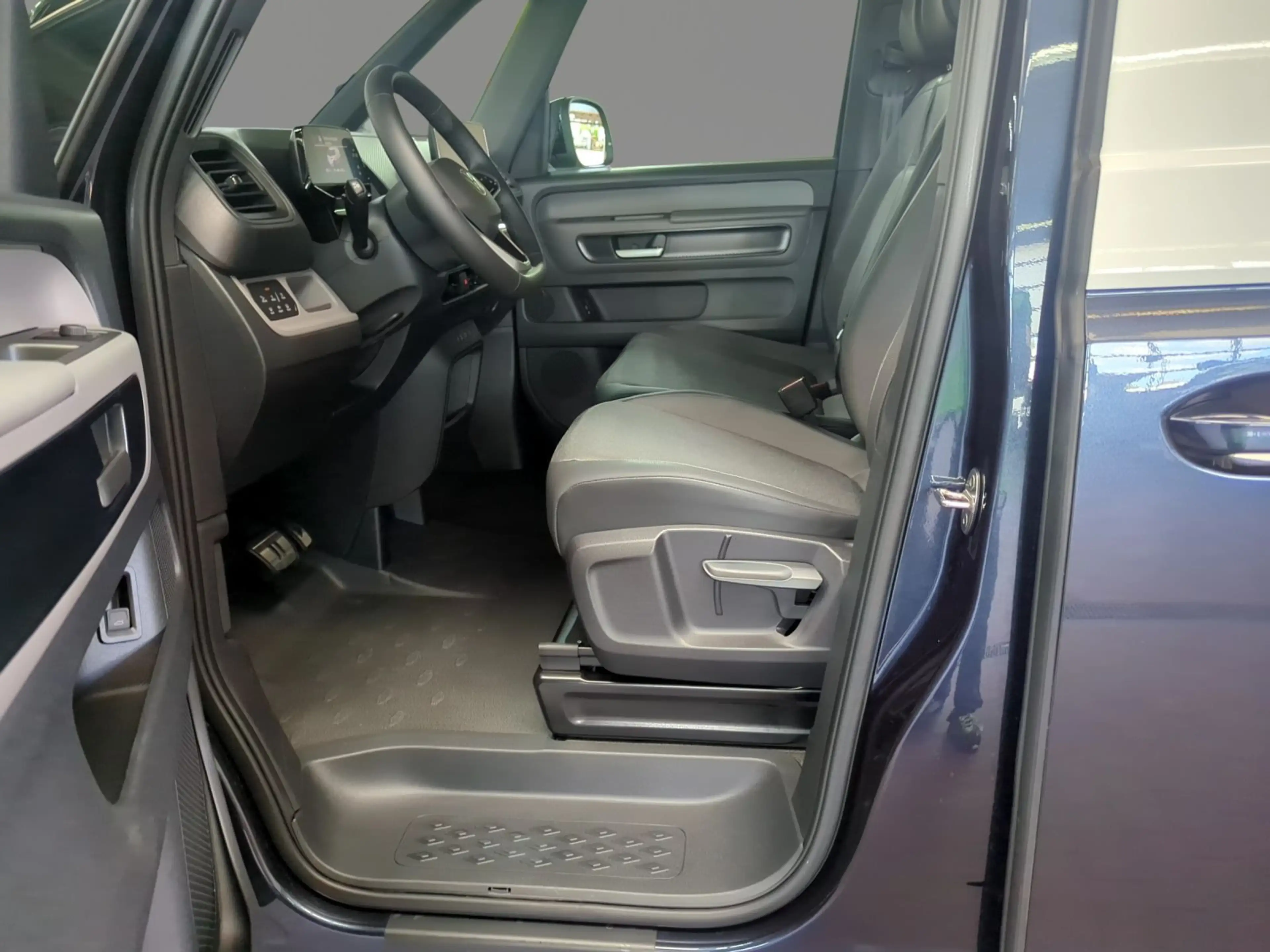 Volkswagen ID. Buzz Cargo ID.Buzz Cargo Pro 4M 340 PS NEUPREIS 81695 EUR — photo 8