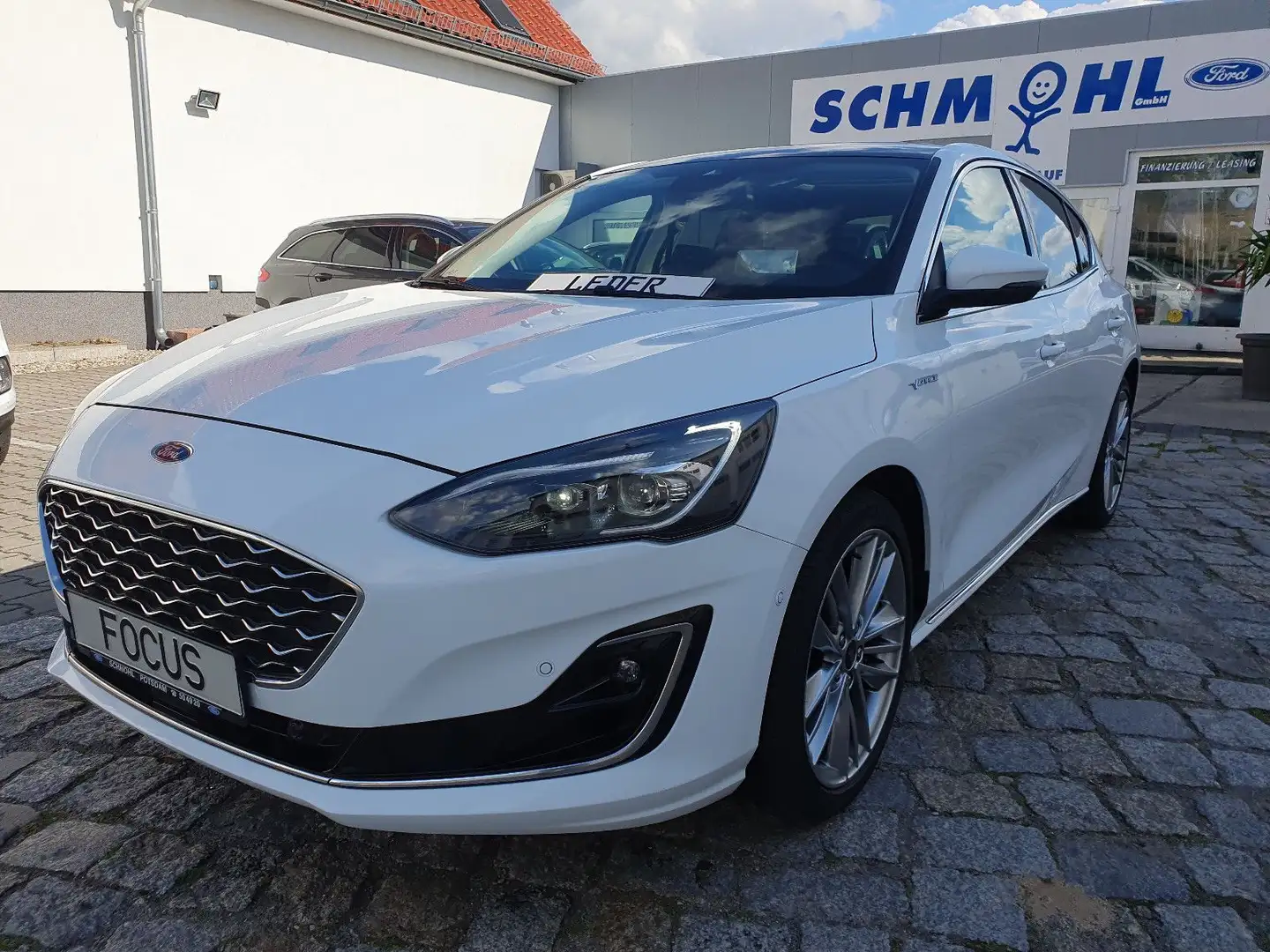 Ford Focus Lim. Vignale LED Pan.dach el. Leder Navi Weiß - 1