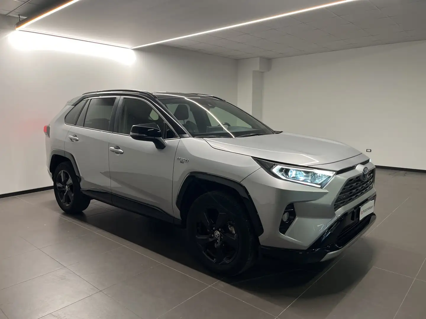Toyota RAV 4 2.5 HYBRID LOUNGE - 2