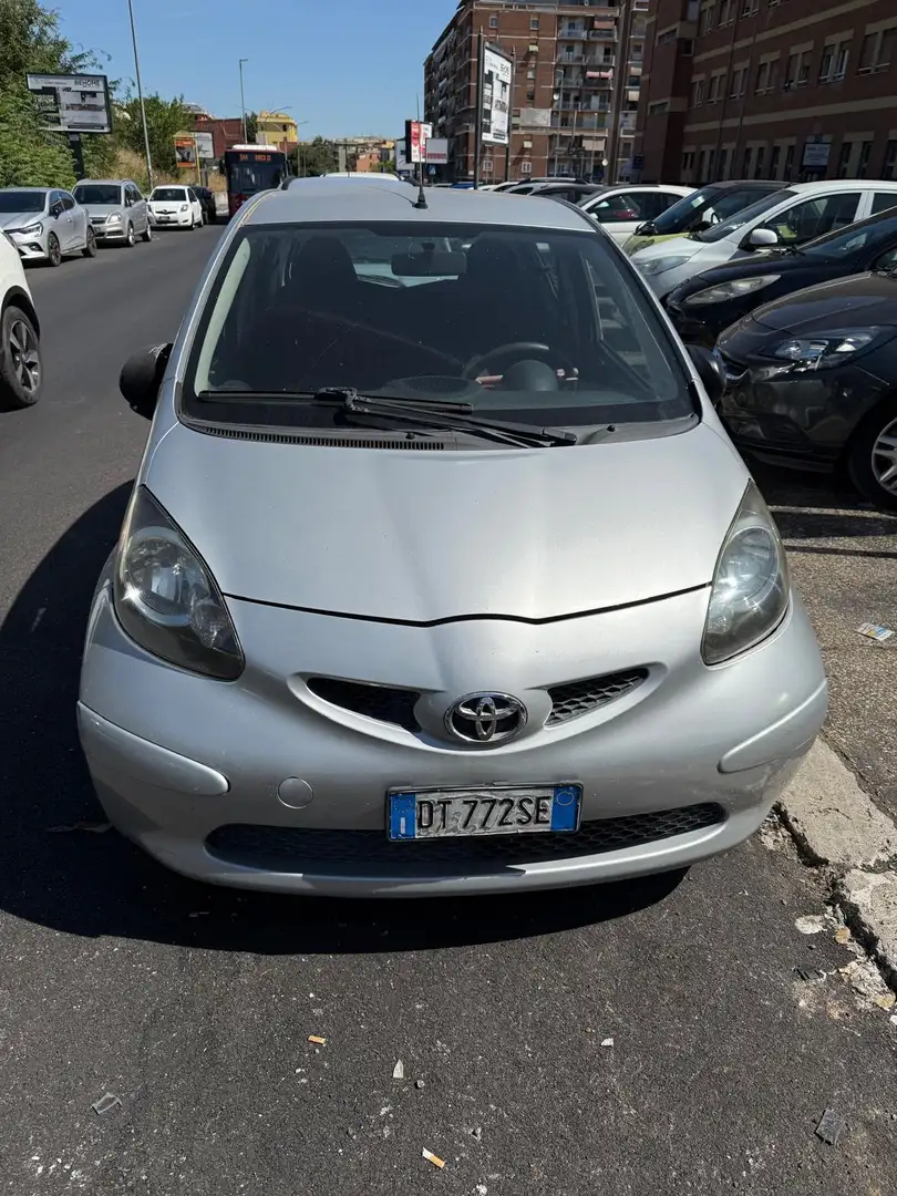 Toyota Aygo Aygo I 2005 5p 1.0 Argento - 1