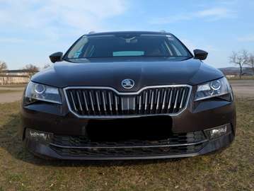 Superb Kombi 2,0 TDI Style DSG Style