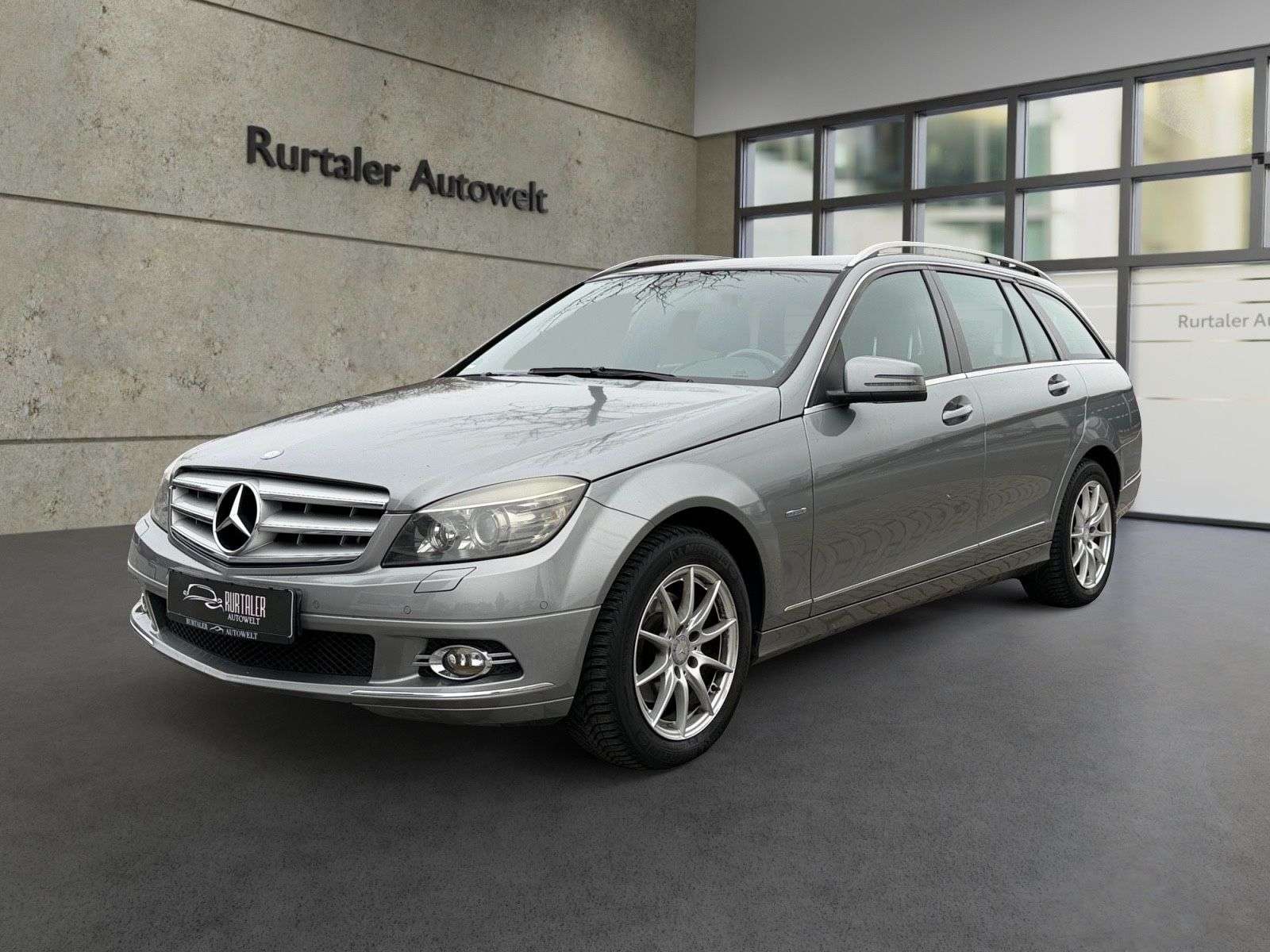 Second hand Mercedes Benz C-Class 