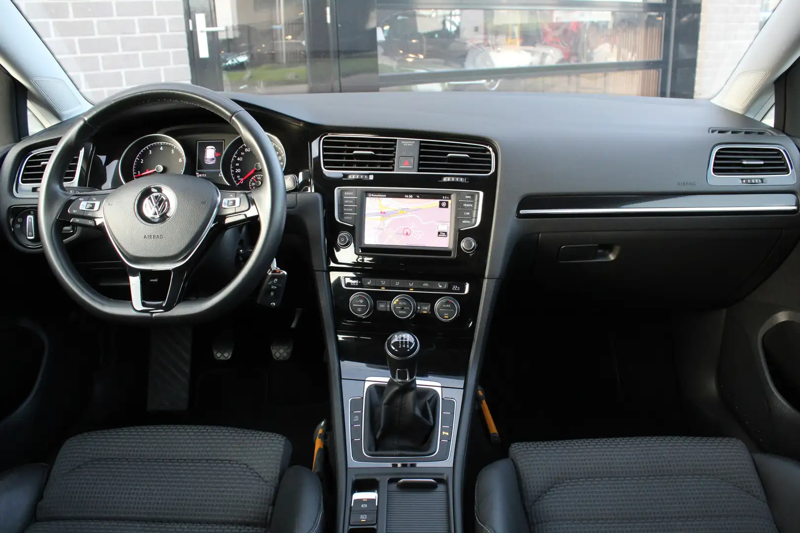 Volkswagen Golf 1.2 TSI Connected Series / Carplay / Camera / N.A. Blanc - 2
