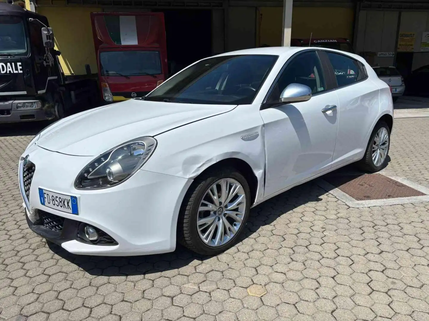 Alfa Romeo Giulietta 1.6 JTDm Super Blanc - 1