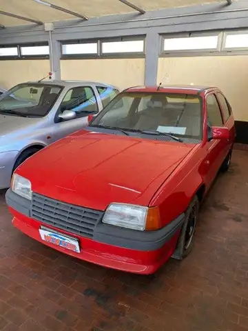 Opel Kadett 1.3 3P GT