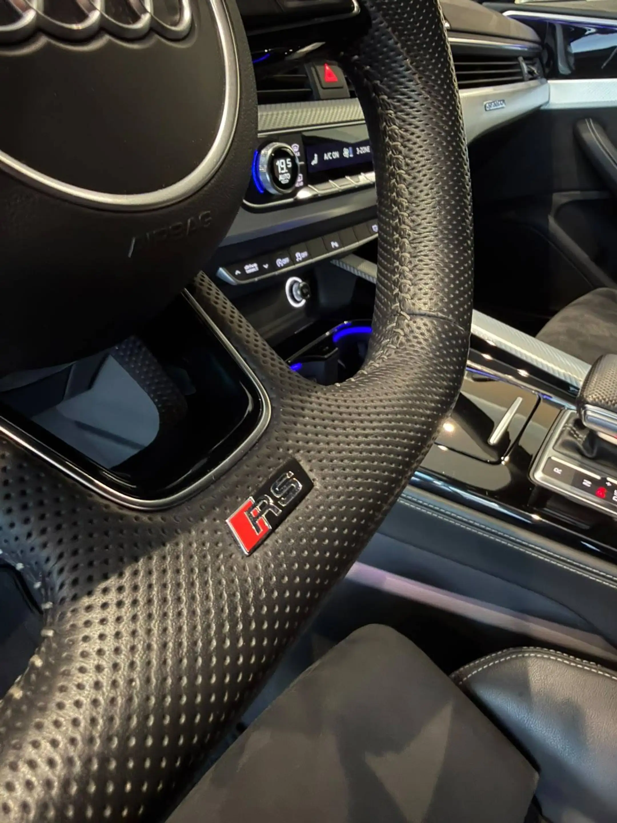 Audi RS4 2.9 TFSI quattro — photo 15