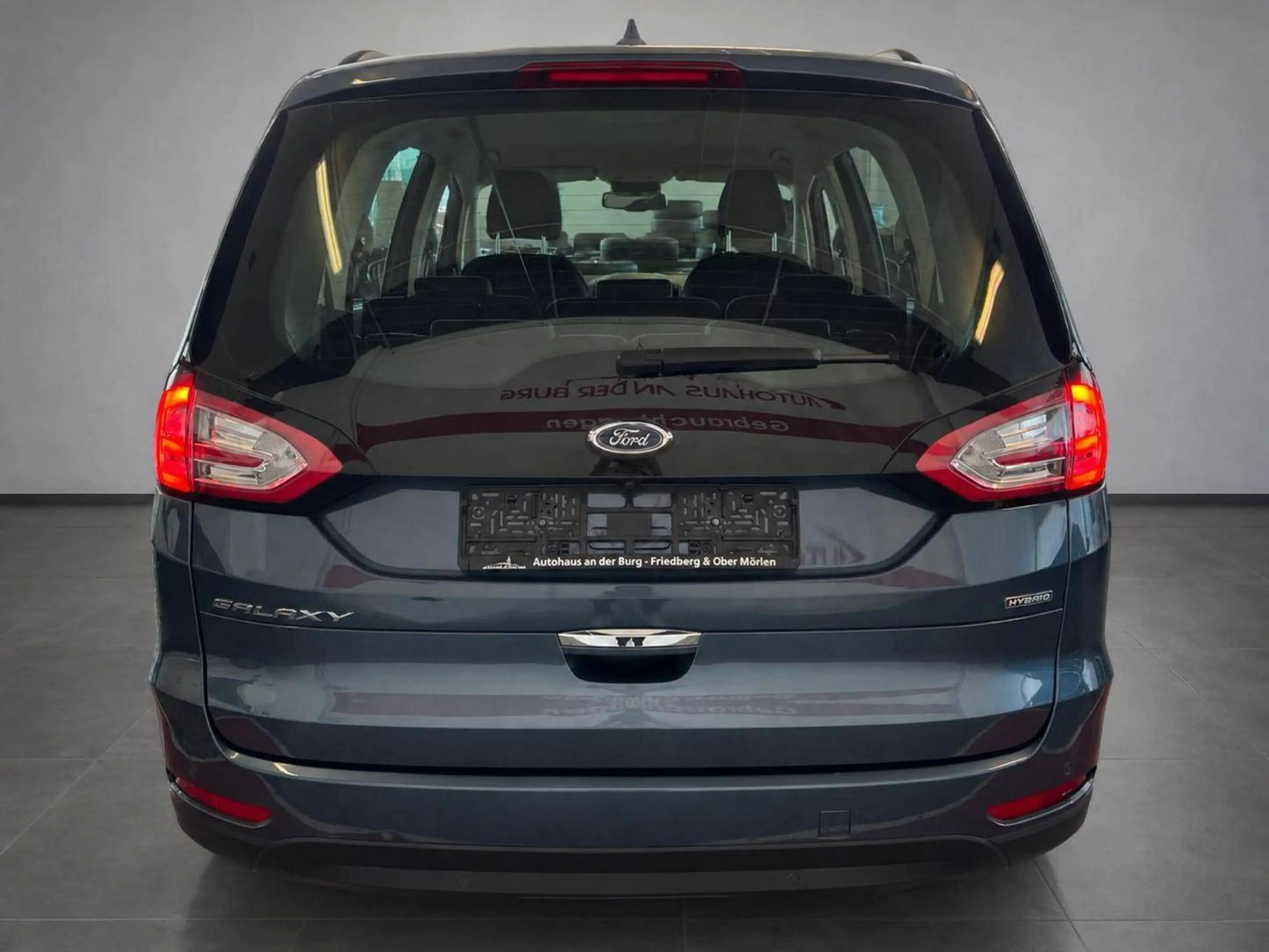 Ford Galaxy Hybrid Titanium — photo 6