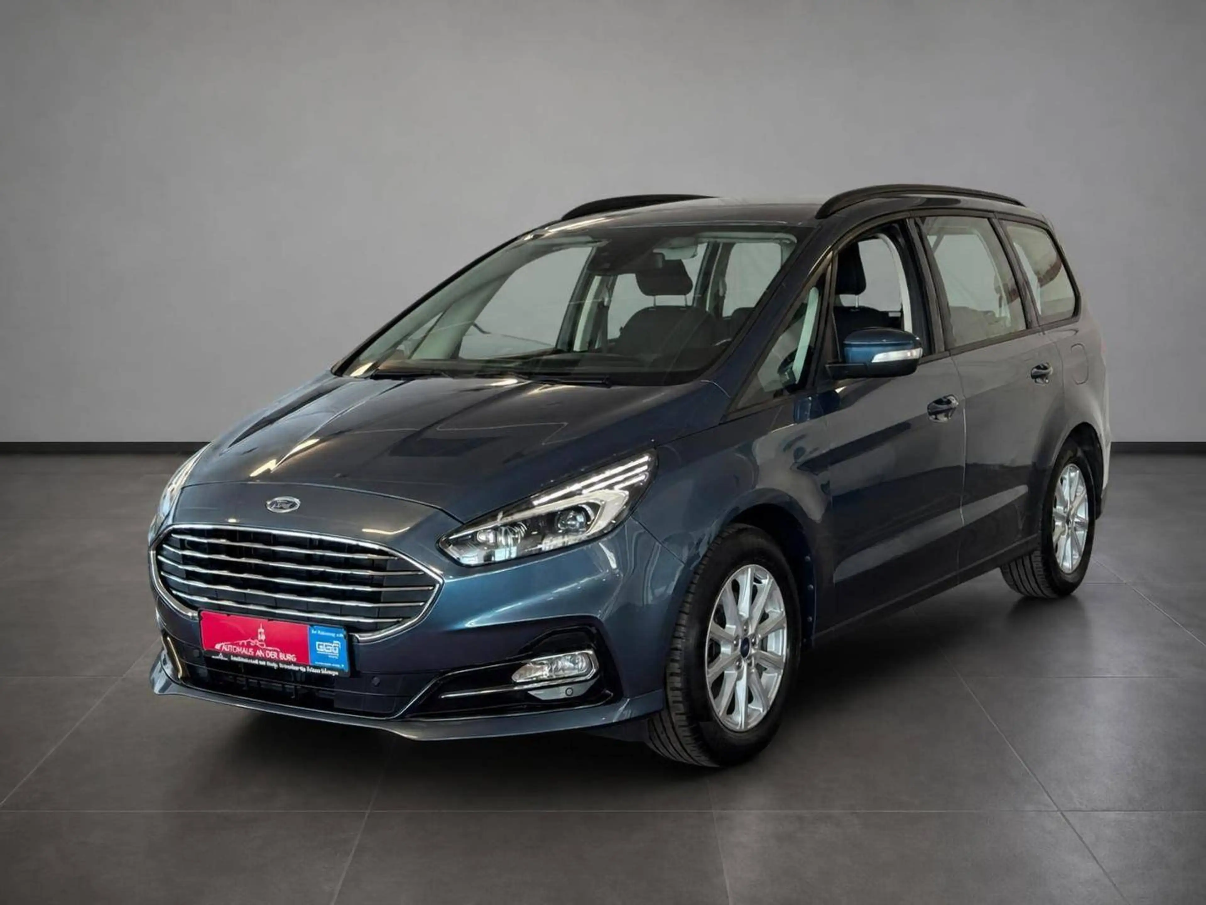 Ford Galaxy Hybrid Titanium