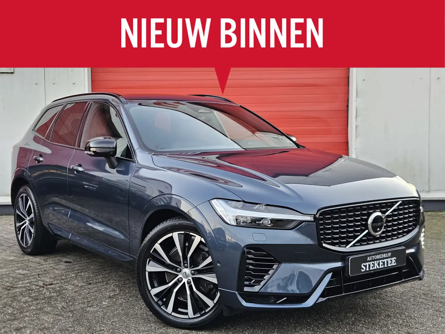 Volvo XC60 2.0 T8 Plug-in hybrid AWD Ultimate Dark R-Design | Blau - 1