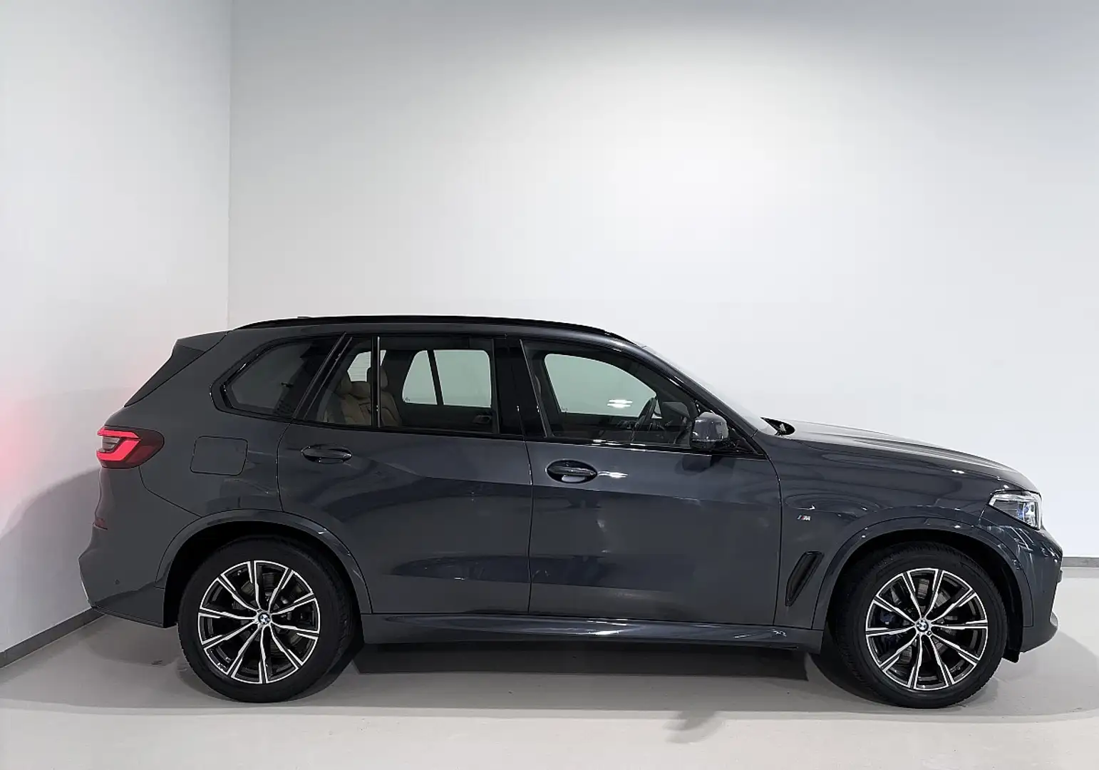 BMW X5 xDrive45e Aut/M-Sport/Panorama/HEAD-UP/Laser/H&... Grau - 2