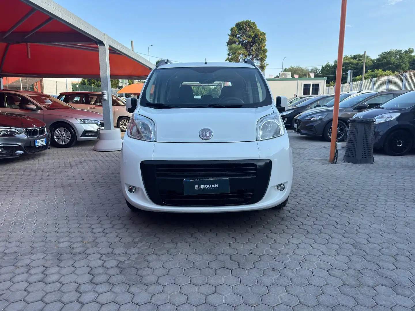 Fiat Qubo ADATTO A NEOPATENTATI 1.4 8V 78CV Dynamic Natural Bianco - 2