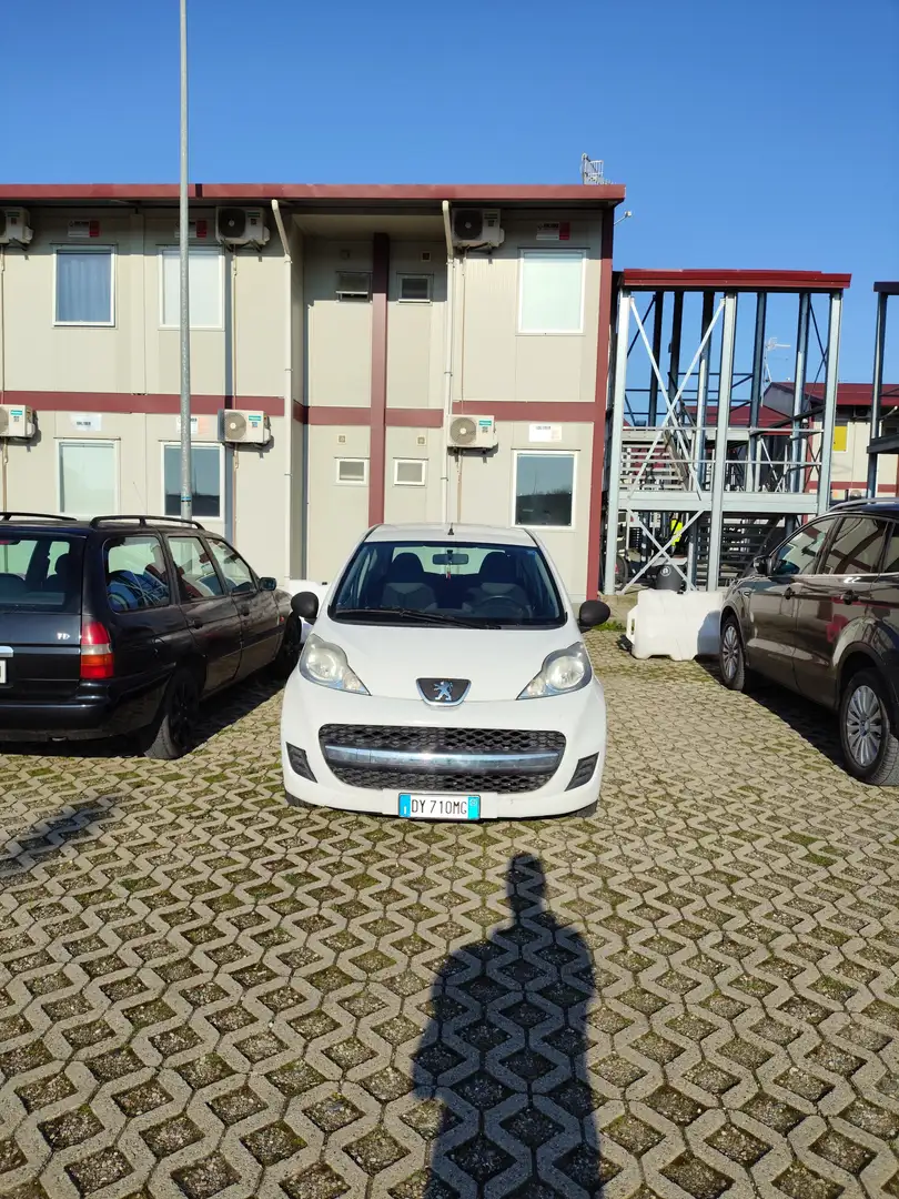 Peugeot 107 107+2005+1.0+12(desir)+3p Bianco - 2