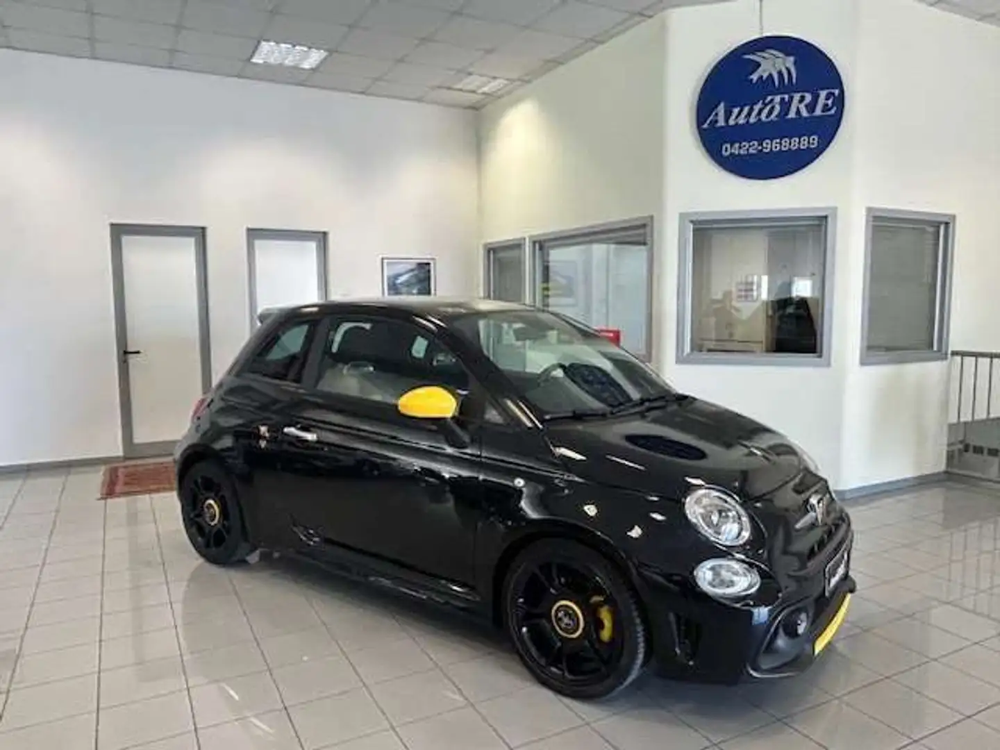 Abarth 595C 595C 1.4 t-jet Pista 160cv my18 Schwarz - 1