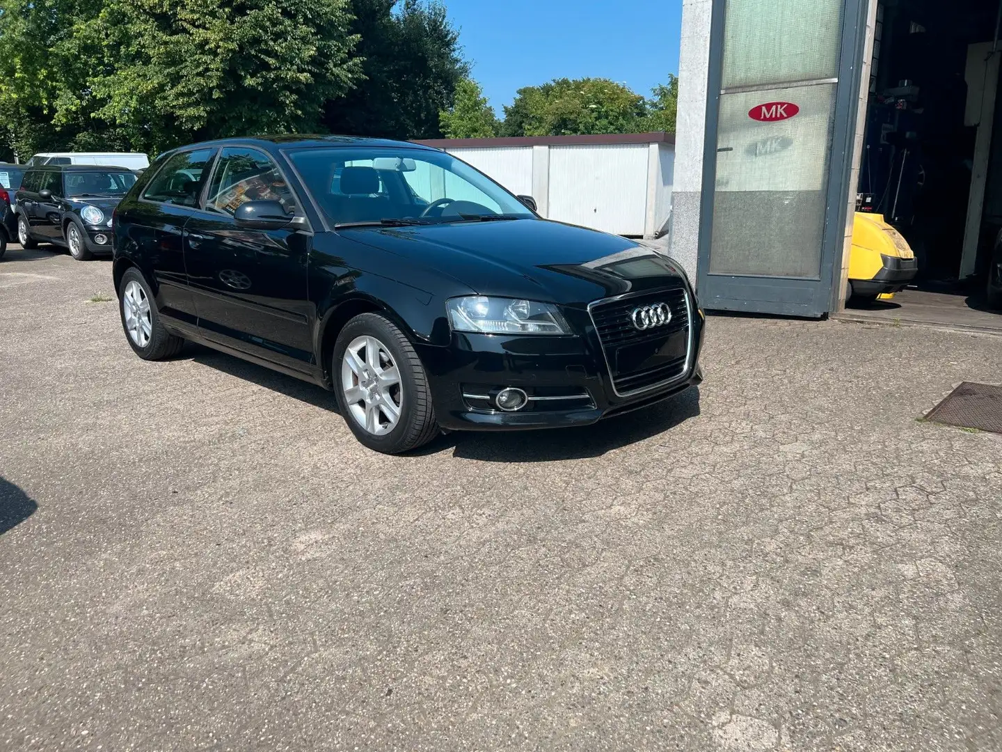 Audi A3 1.6 Attraction Climatronic-E Fenster-ABS-ASR Noir - 1