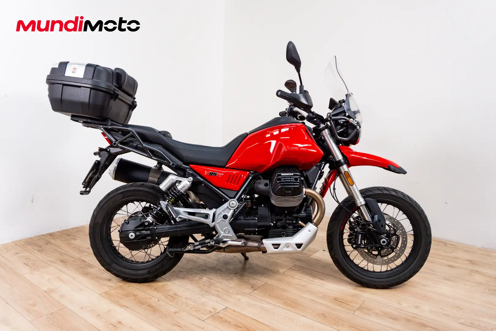 Moto Guzzi V 85 TT - 1