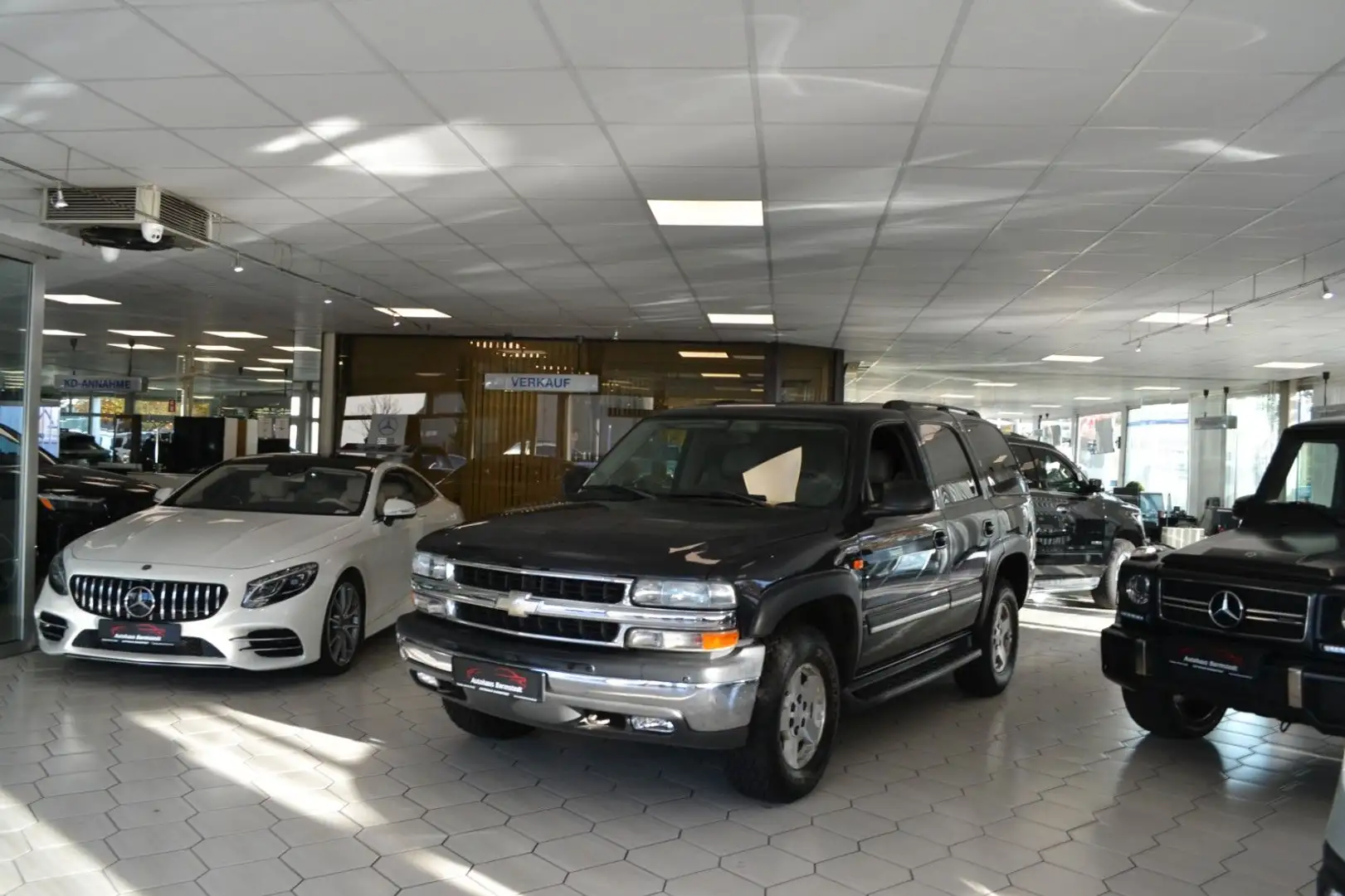 Chevrolet Tahoe LT 5.3L V8 4WD- 7-Sitze Schwarz - 1