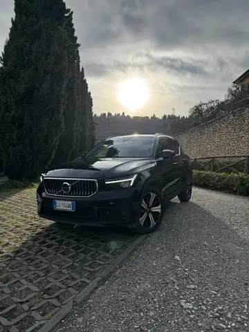 Volvo XC40 t4 recharge