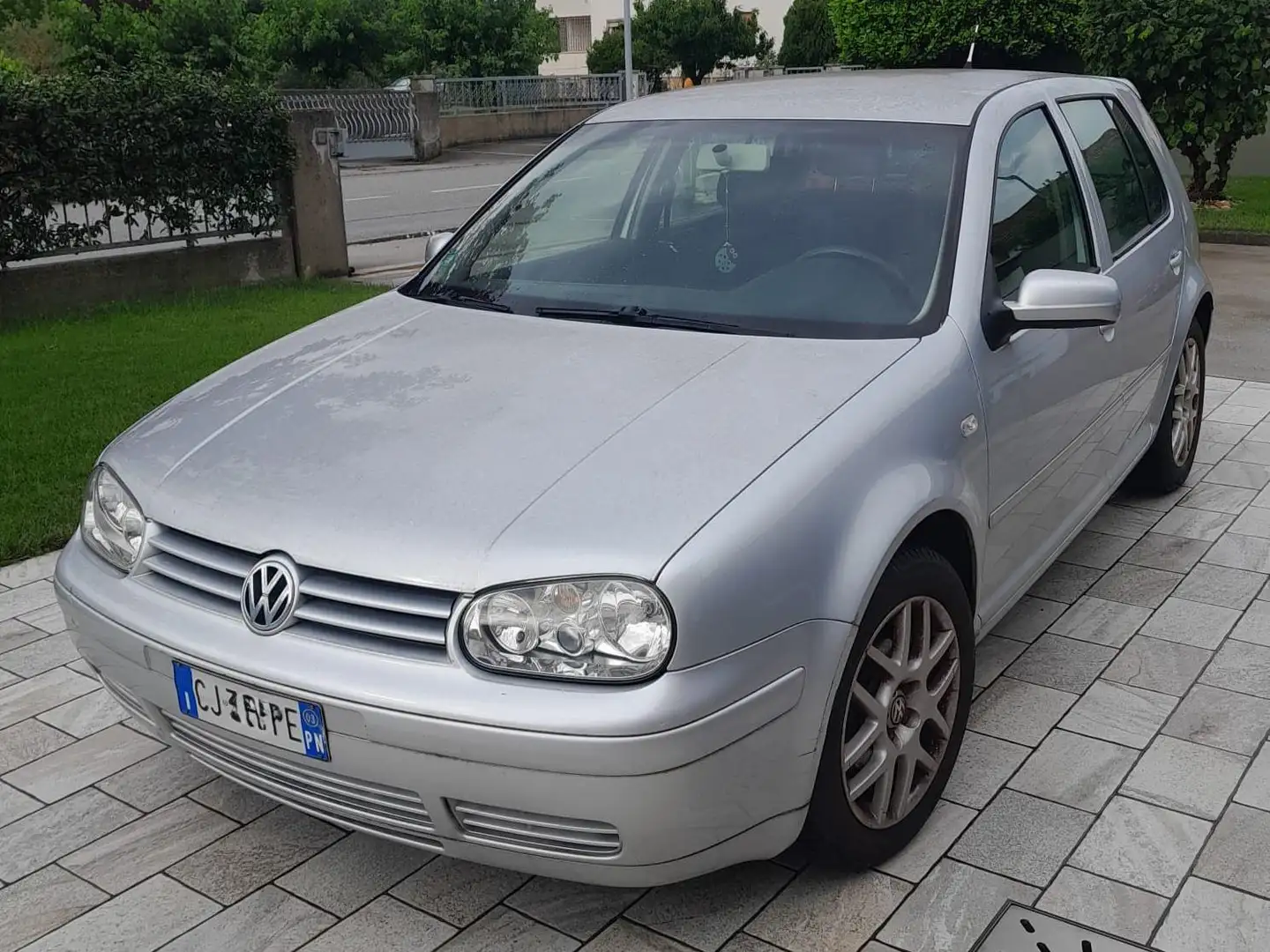 Volkswagen Golf Golf IV 5p 1.6 Highline 105cv Argento - 2