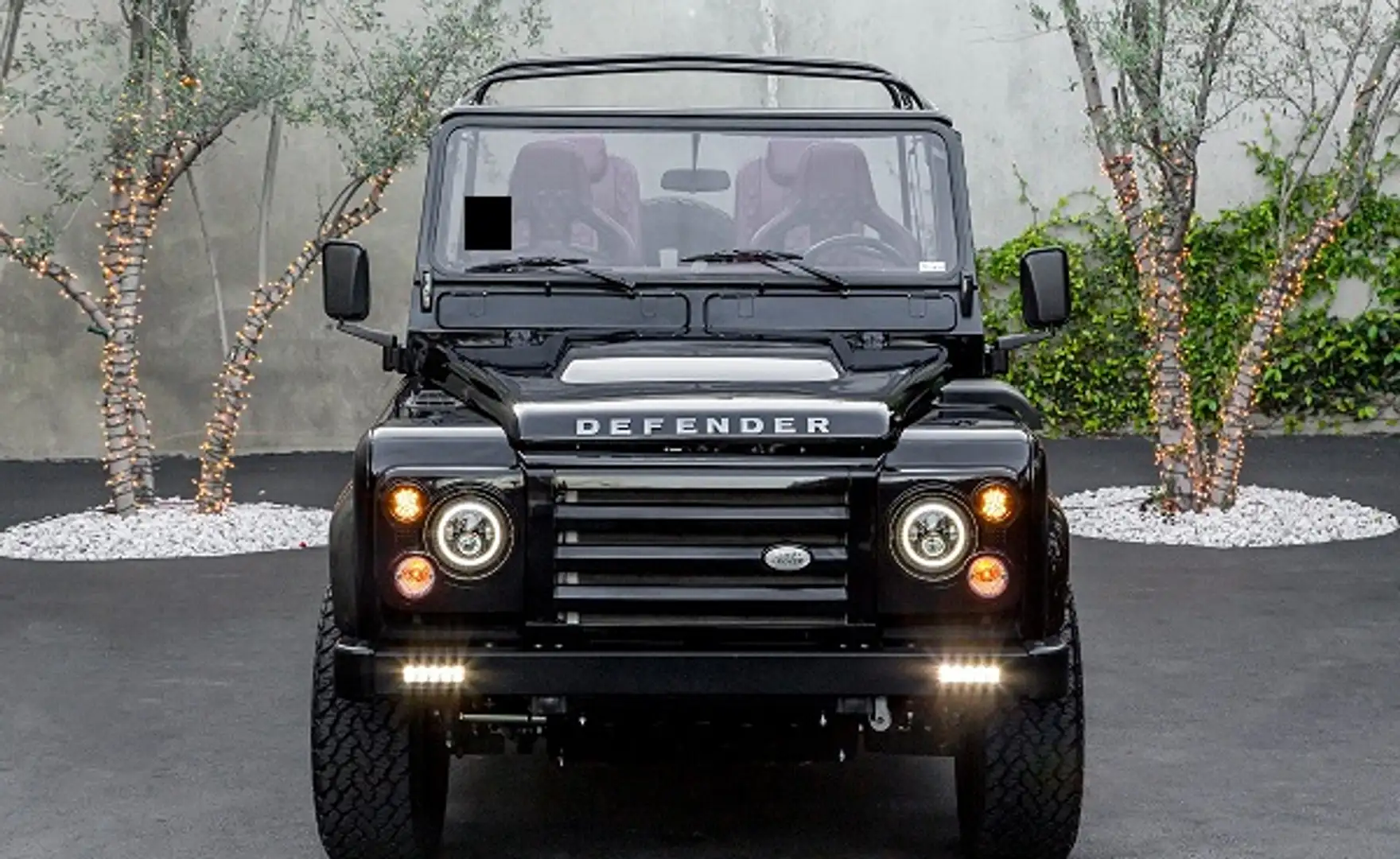 Land Rover Defender 90 - 2