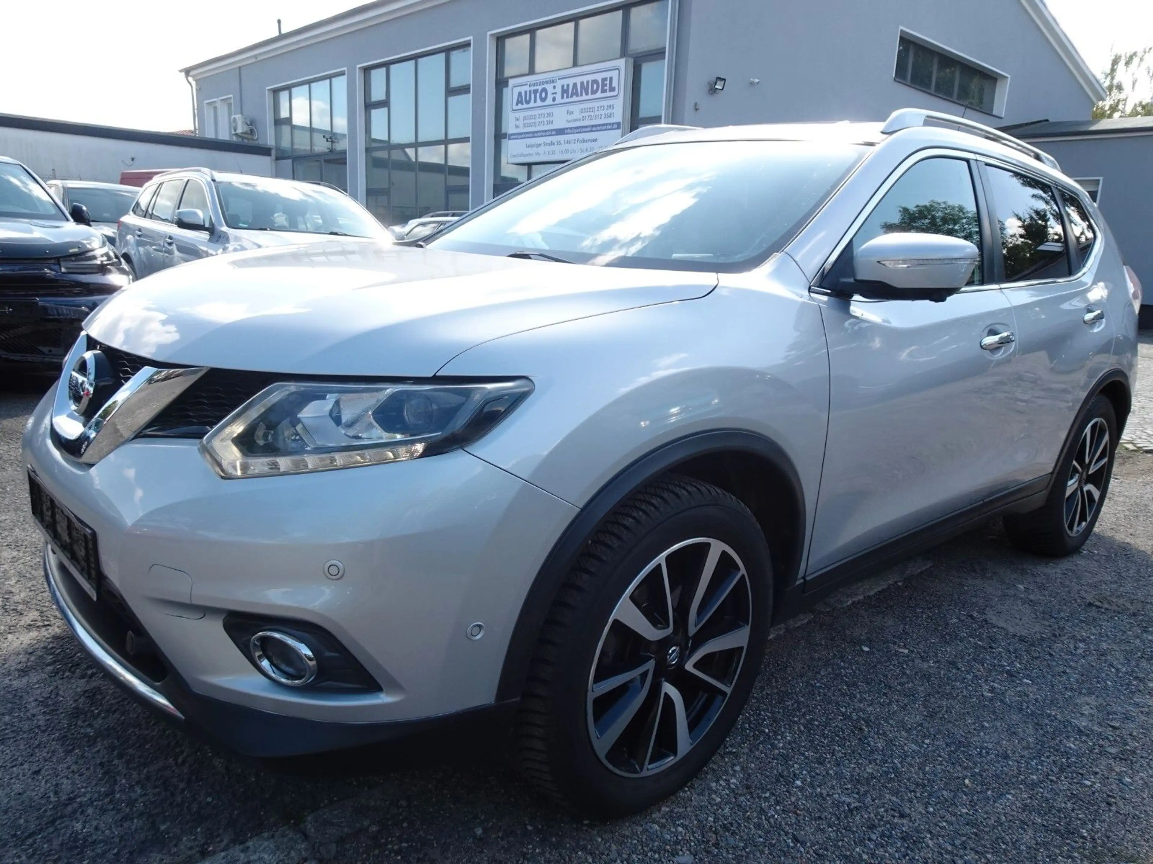 Nissan X-Trail Tekna 1.6 120kW-KLIMATR-NAV-LEDER-CAM360