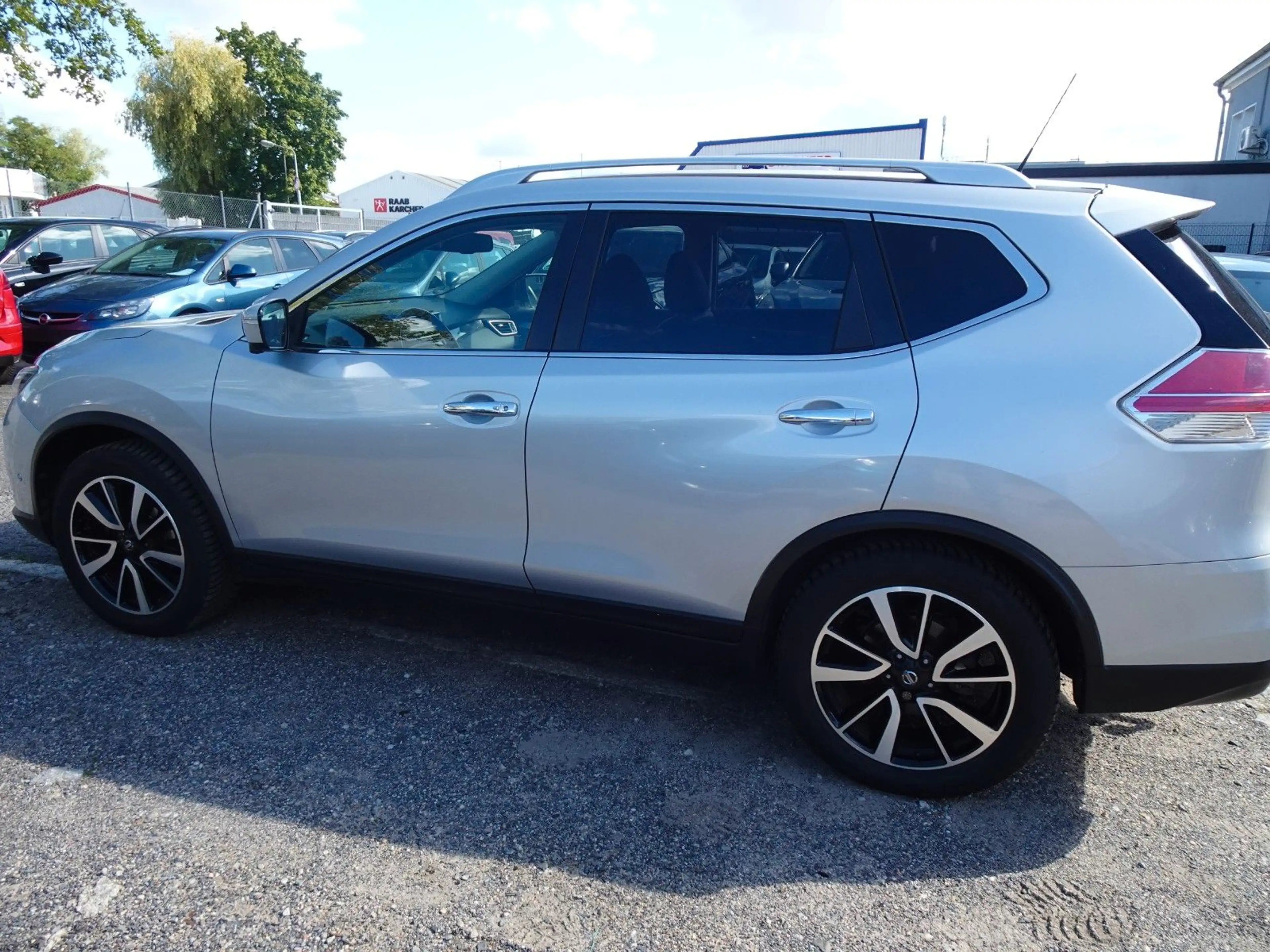 Nissan X-Trail Tekna 1.6 120kW-KLIMATR-NAV-LEDER-CAM360 — photo 6