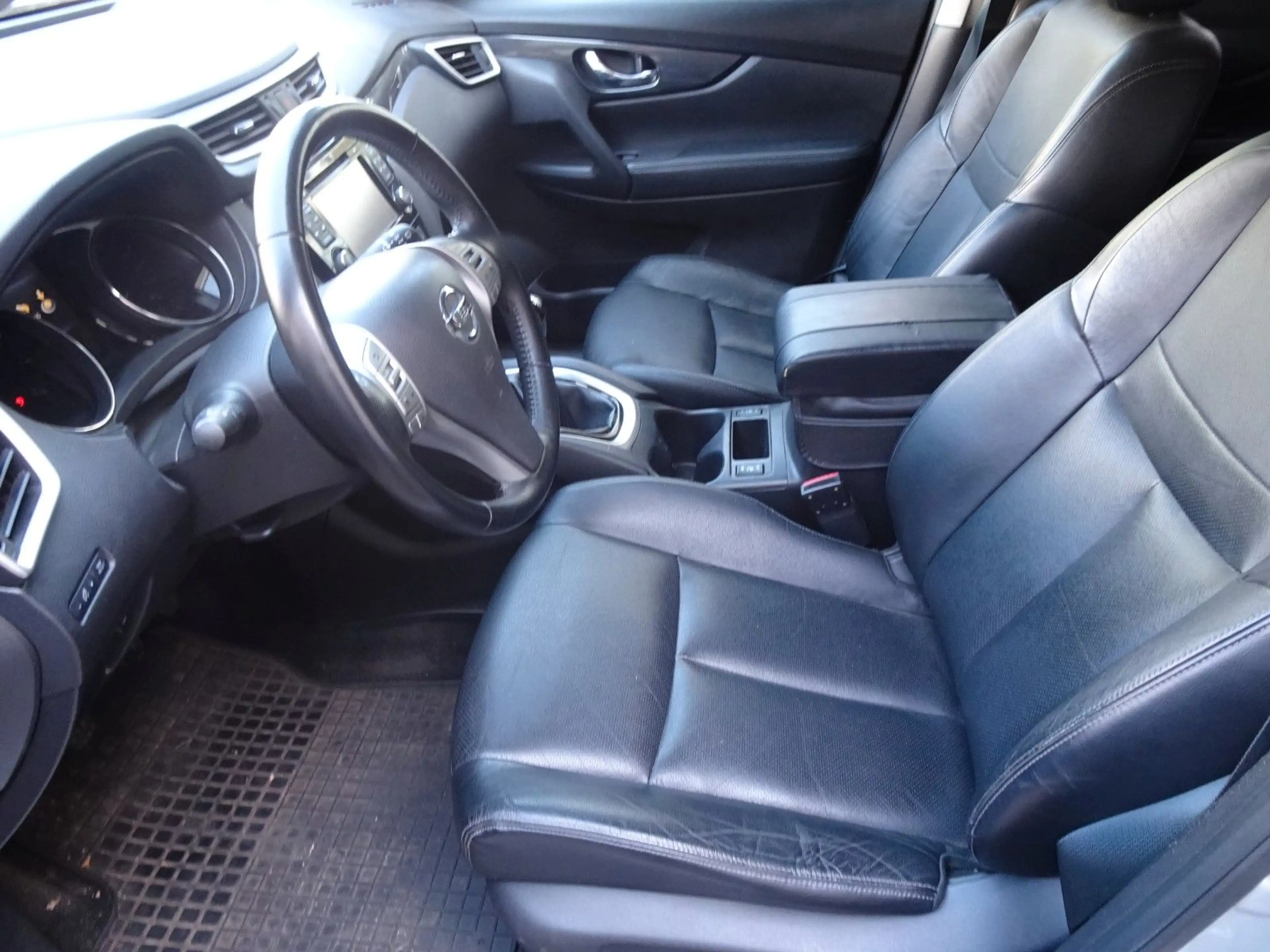 Nissan X-Trail Tekna 1.6 120kW-KLIMATR-NAV-LEDER-CAM360 — photo 8