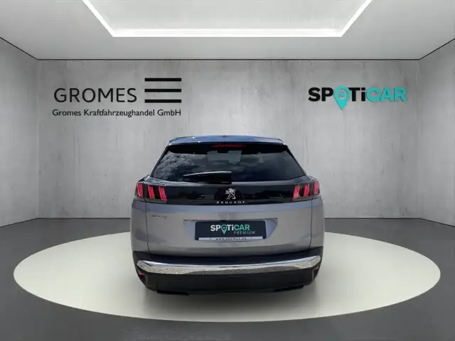 Peugeot 3008 view 4