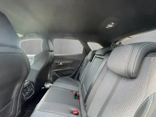 Peugeot 3008 view 8