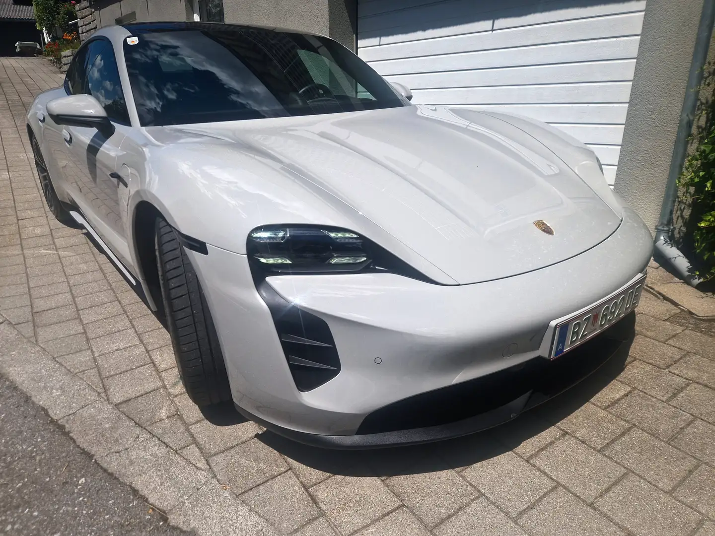 Porsche Taycan Taycan 4S Plus 83,7kWh 4S Plus Grau - 1