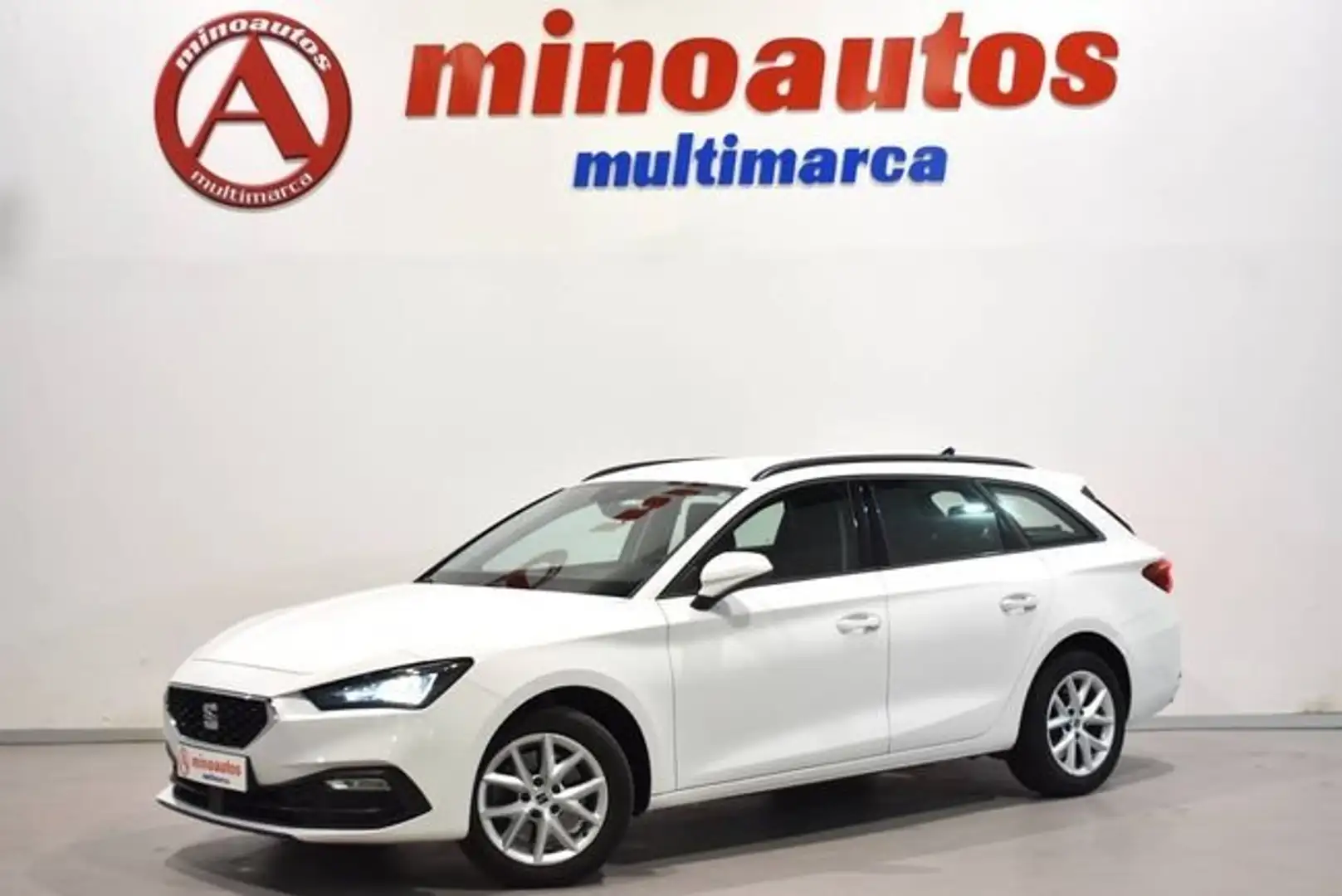 SEAT Leon 2.0 TDI 115 CV REFERENCE GO Blanco - 1