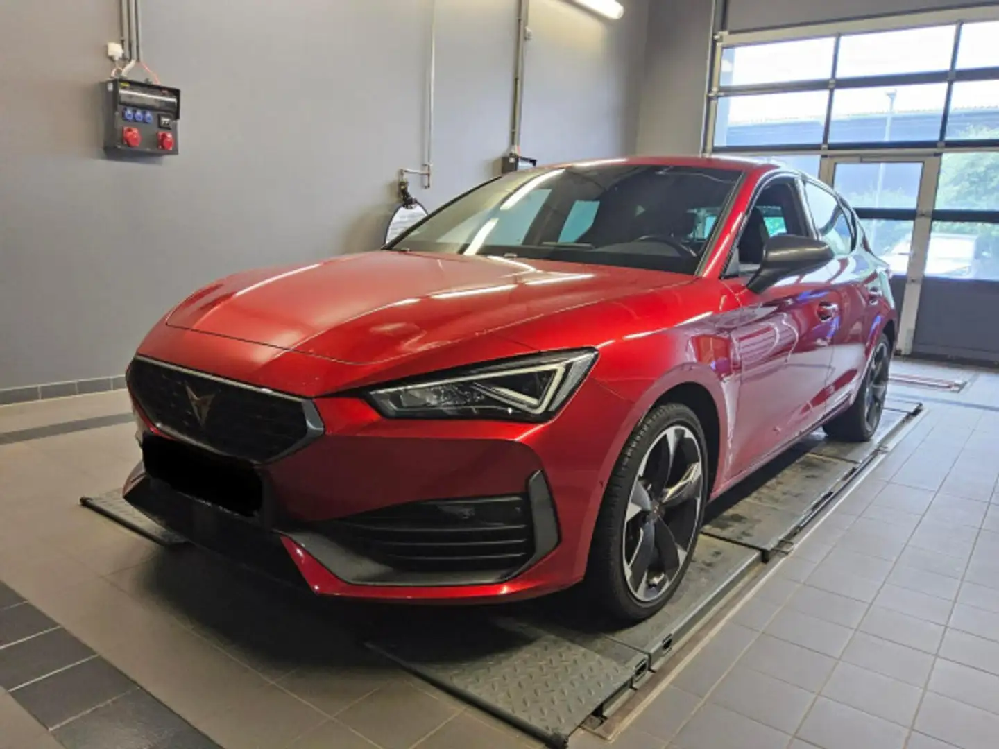 CUPRA Leon 1.4 e-HYBRID DSG *ACC*LED*VIRTUAL*NAVI*18'' Rot - 2