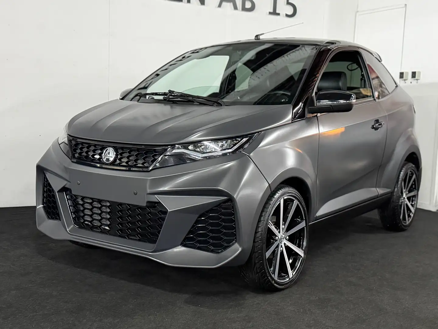 Aixam Coupe GTI Sport, CarPlay, RFK, Pioneer, LED, Kubota Szürke - 2