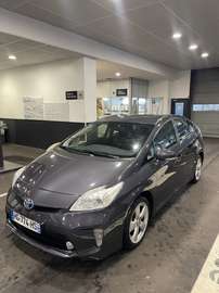 Prius+ 136h Lounge