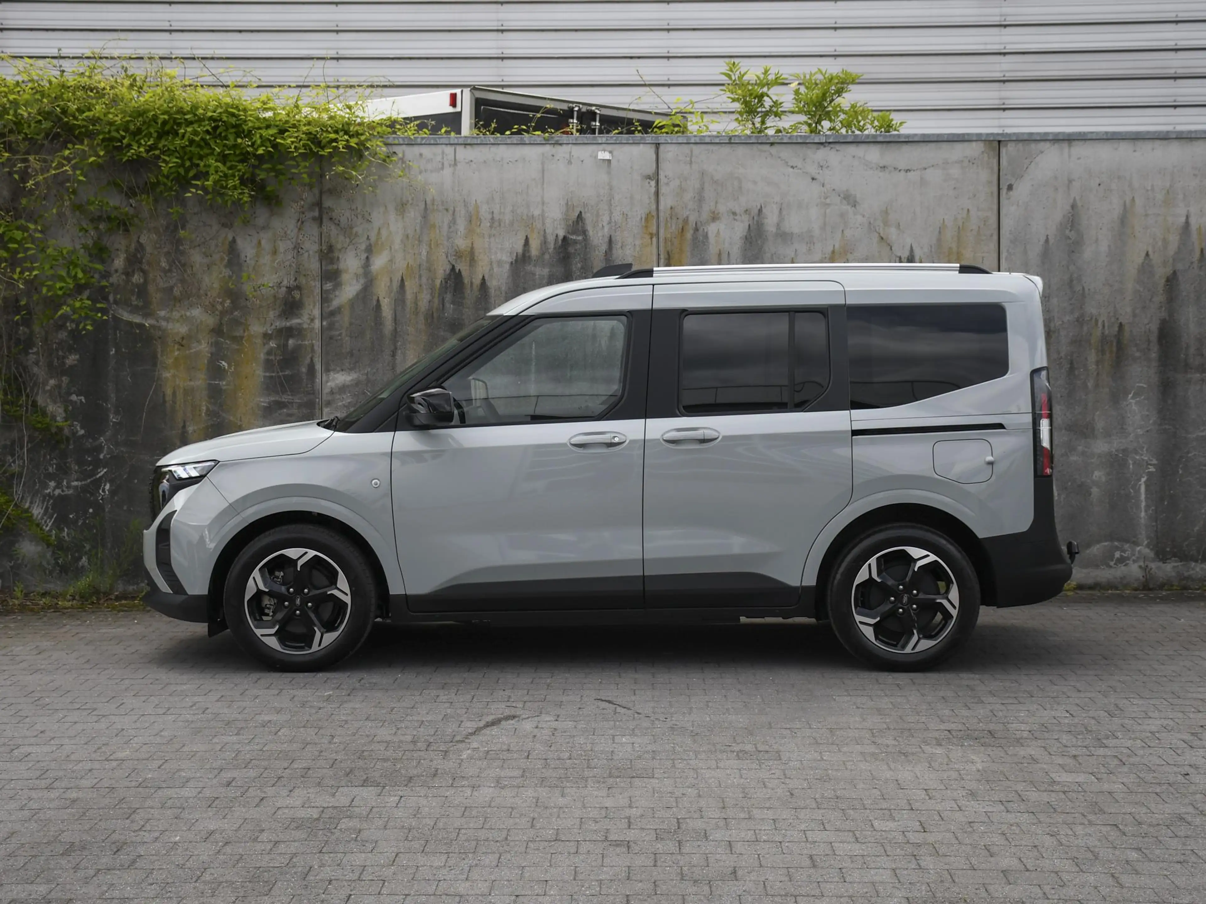 Ford Tourneo Titanium 46kWh 136pk Automaat 5-Pers. | CAMERA | A — photo 3