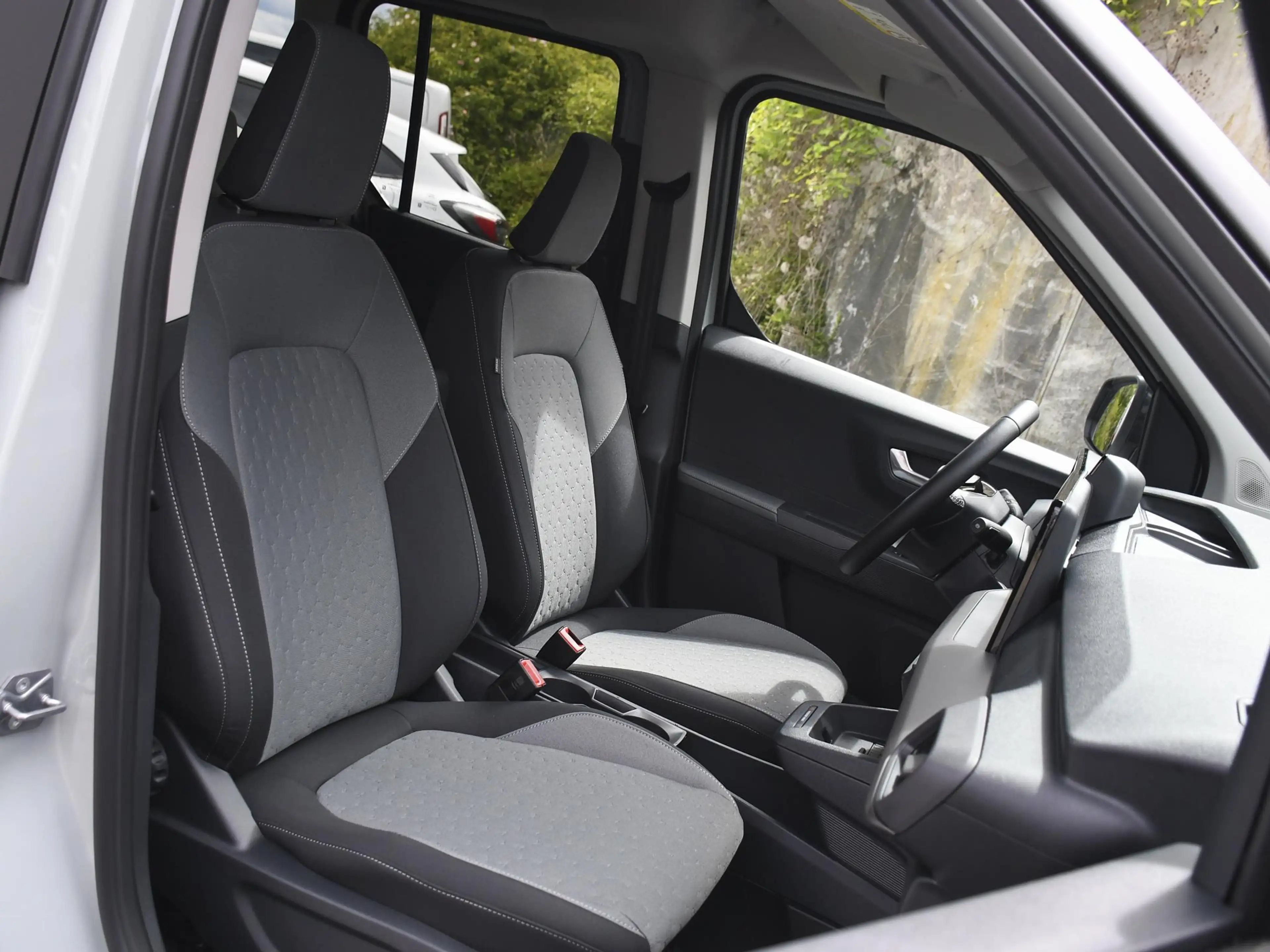Ford Tourneo Titanium 46kWh 136pk Automaat 5-Pers. | CAMERA | A — photo 10