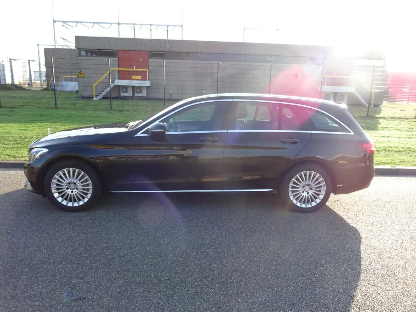 Mercedes-Benz C 350 Estate e Lease Edition Zwart - 2