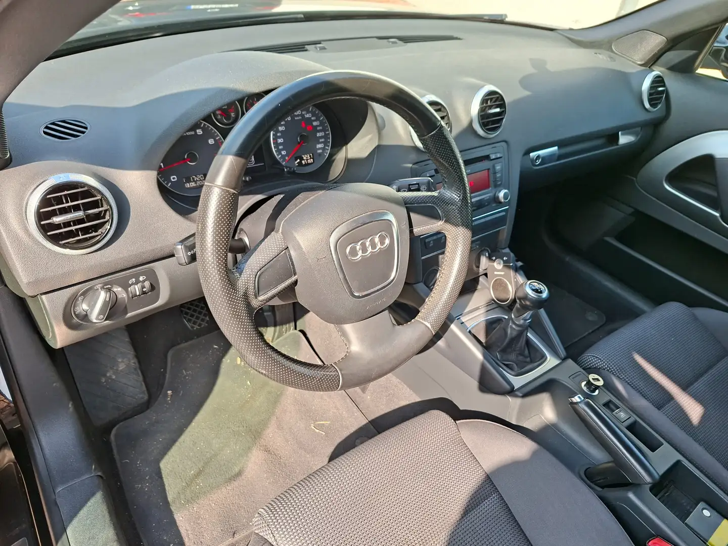 Audi A3 A3 Cabriolet Cabriolet 1.2 TFSI Ambition Schwarz - 2