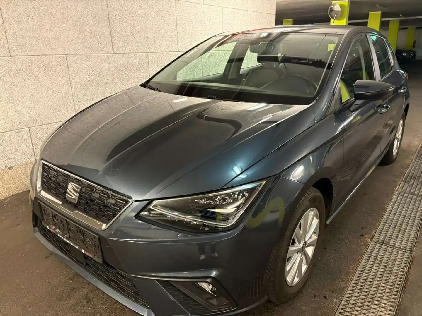 SEAT Ibiza Ibiza 1,0 ECO TSI FR FR Grau - 1