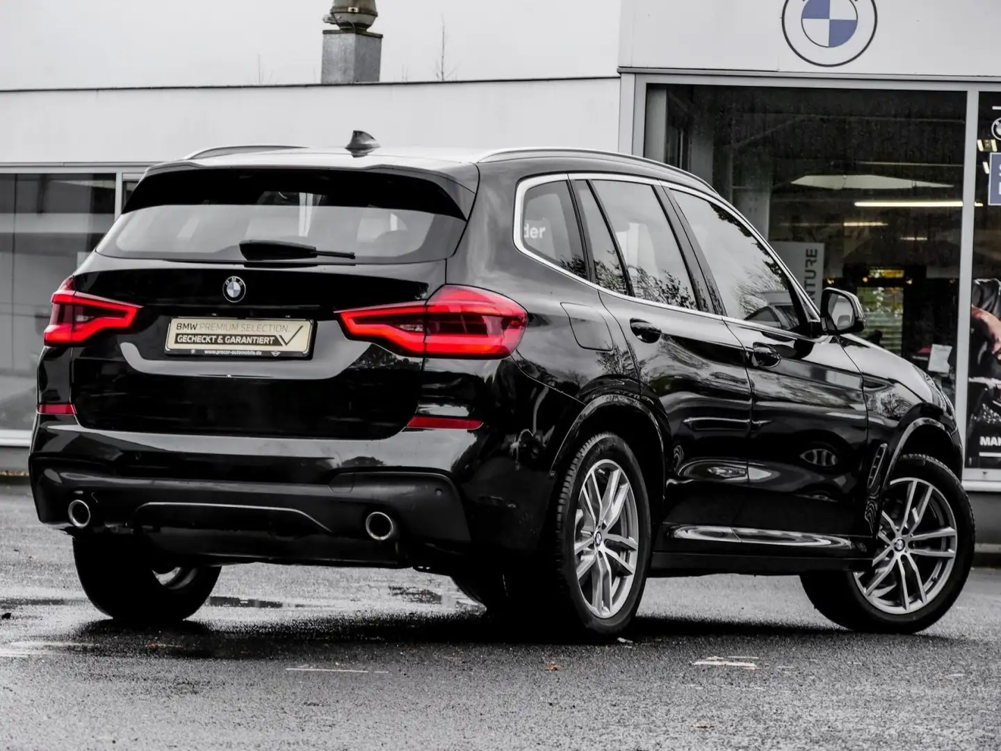 BMW X3 xDrive30i M SPORT+AHK+ADAPT.LED+DA+PA+HiFi Noir - 2