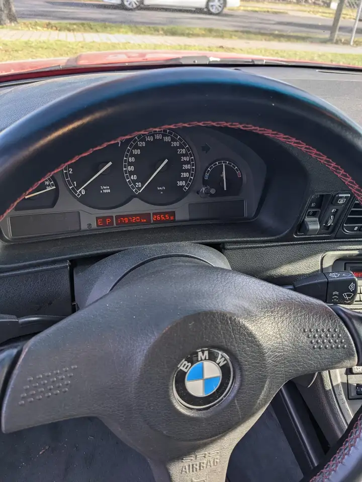 BMW 850Ci (850i), foto 7